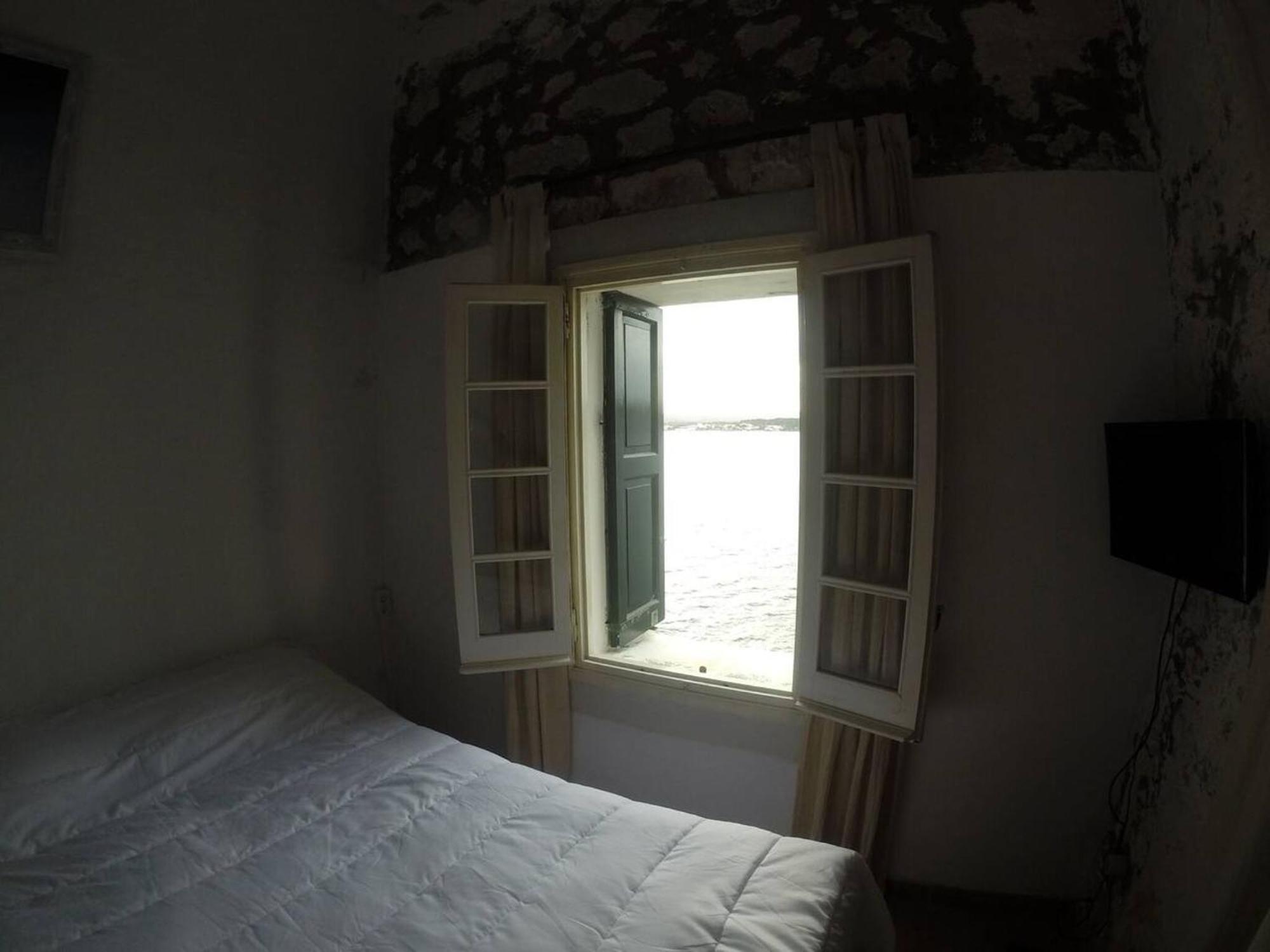 4 Bedrooms Property At Fornells 100 M Away From The Beach With Shared Pool And Wifi Сasa de vacaciones *