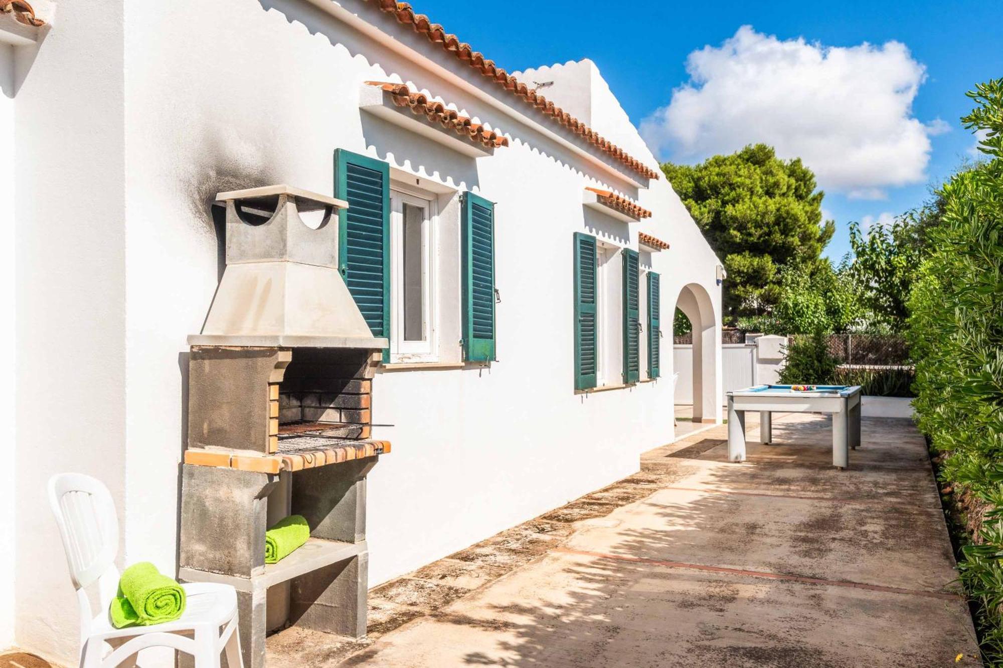 Tia Dora * Cala'N Blanes (Menorca)