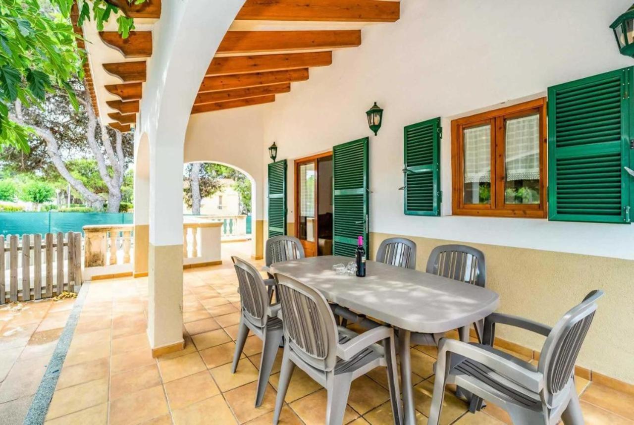 Estrella Villa