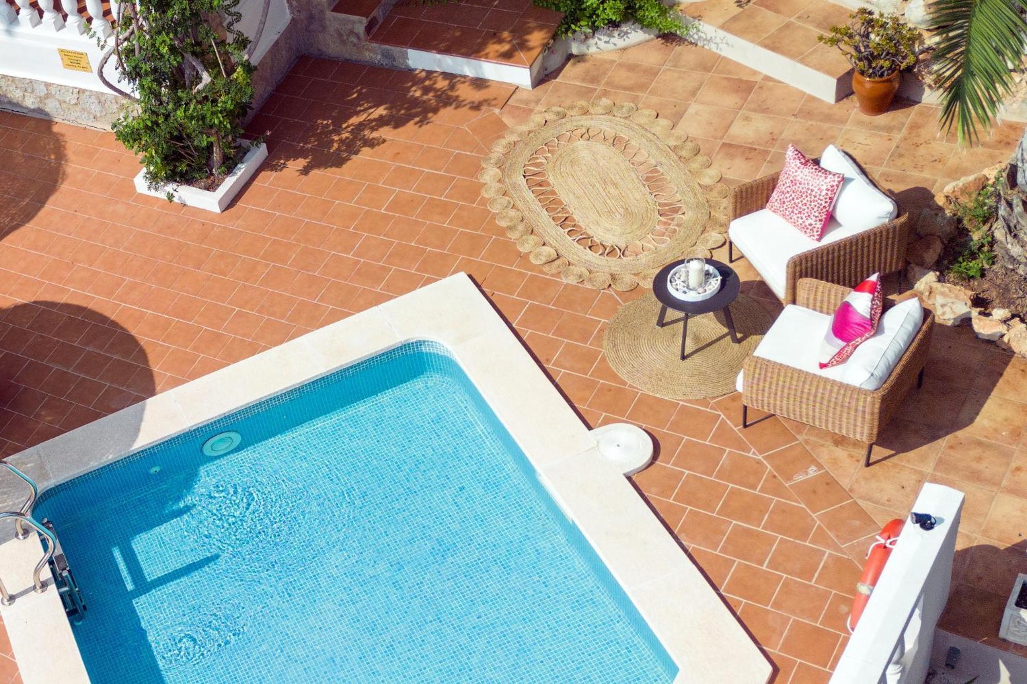 Margarita Villa *