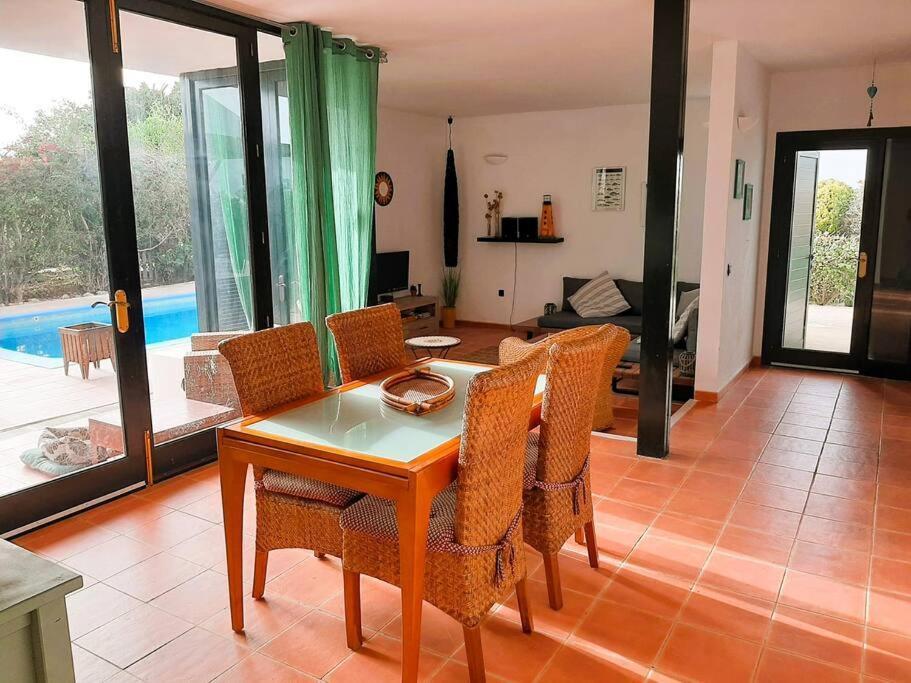 Anana Villa *