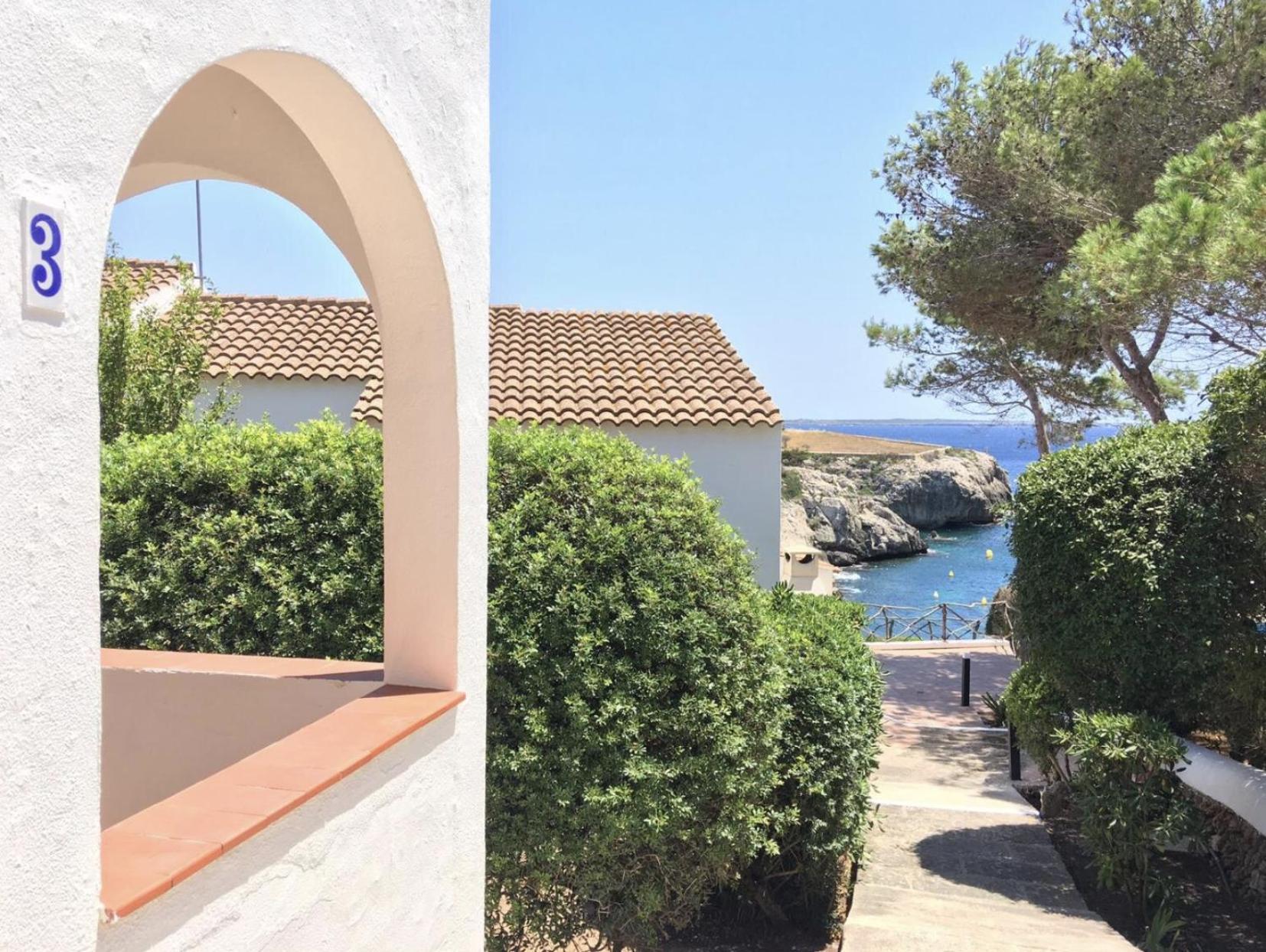 Islanders Cala'n Forcat