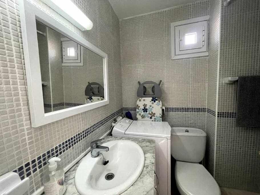 Con Piscina Y Junto A La Playa - Brut. Apartamento Cala'N Blanes (Menorca)