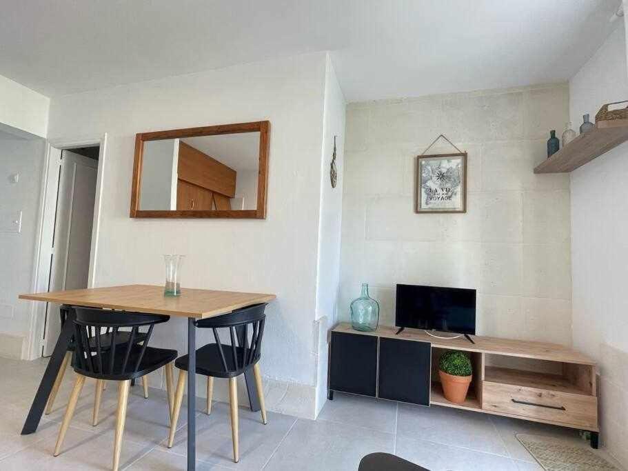 Apartment Xoriguer Con Piscina Cala'N Blanes (Menorca)