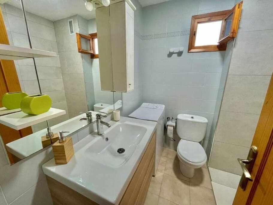 Mitjaneta Con Piscina Apartment *