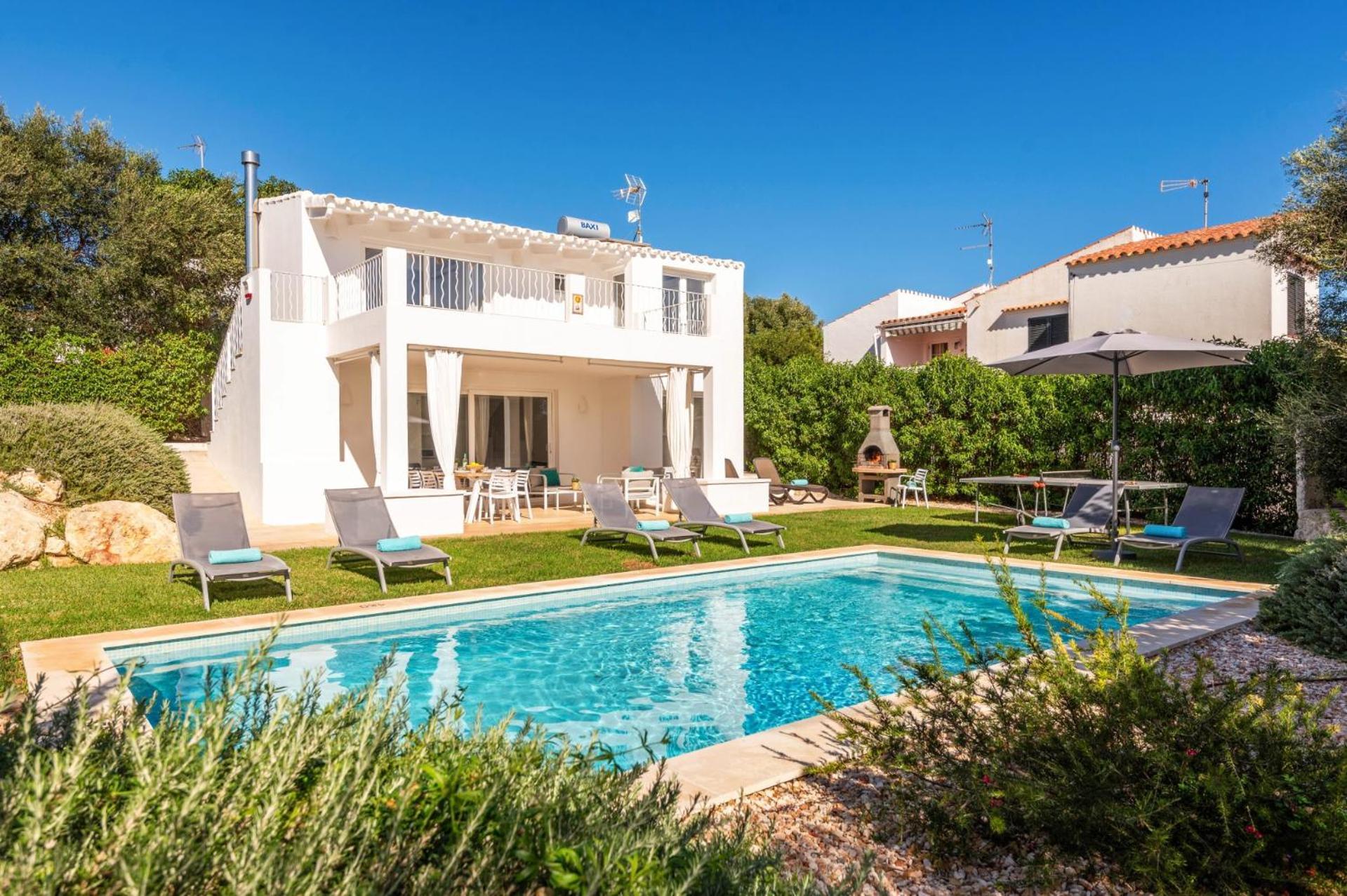 Villa Molly 16 By