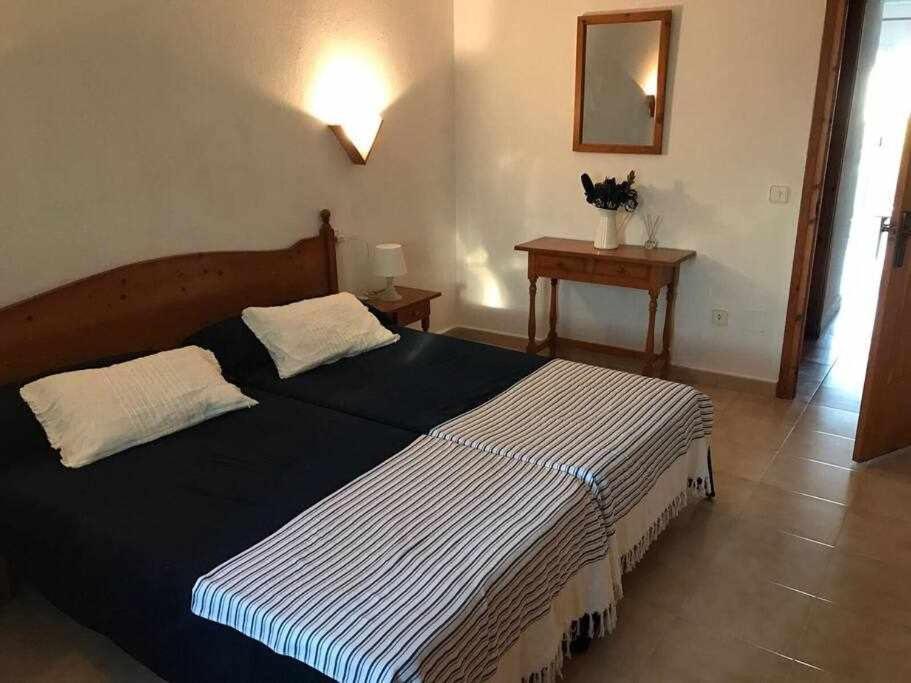 Apartamento Con Piscina Junto A La Playa - Turqueta. Cala'N Blanes (Menorca)