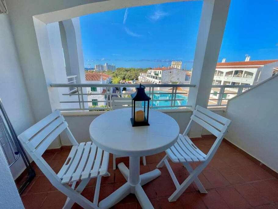 Con Piscina Junto A La Playa - Turqueta. Apartamento
