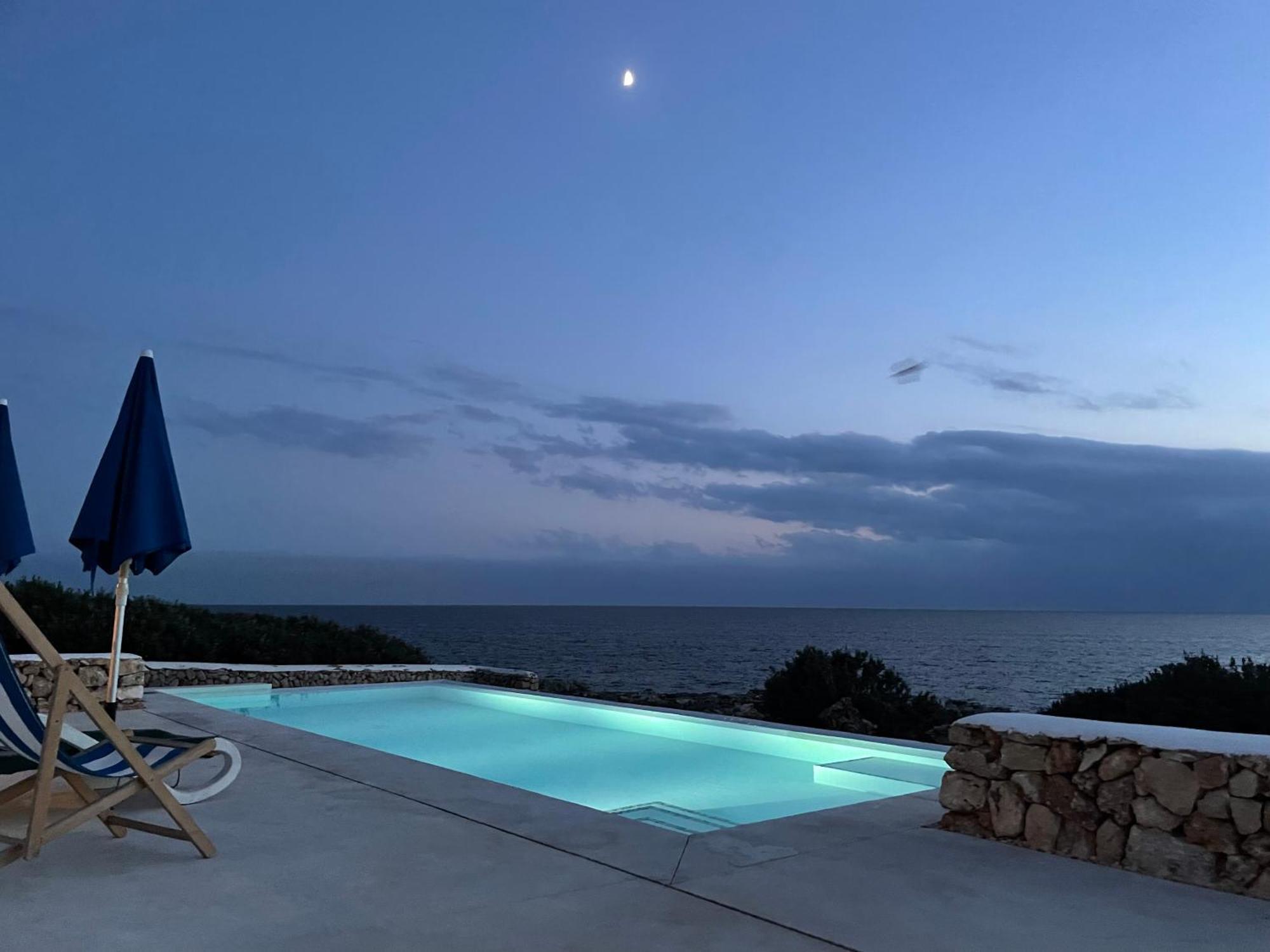 Apartment Binisamar Infinity Pool Over The Sea