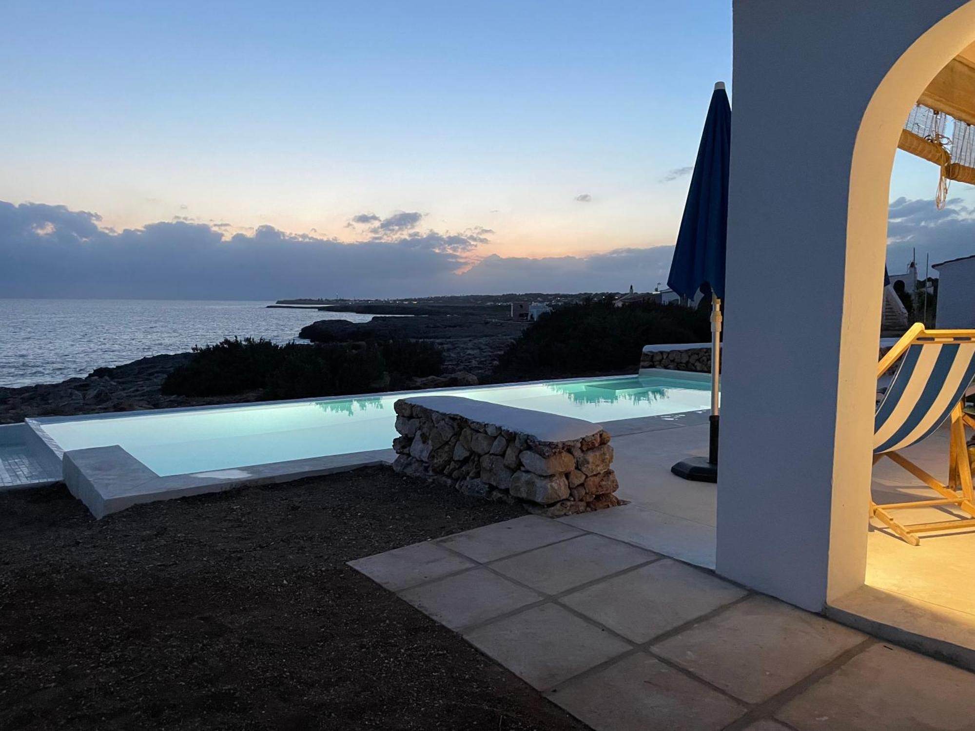 Binisamar Infinity Pool Over The Sea Binibeca