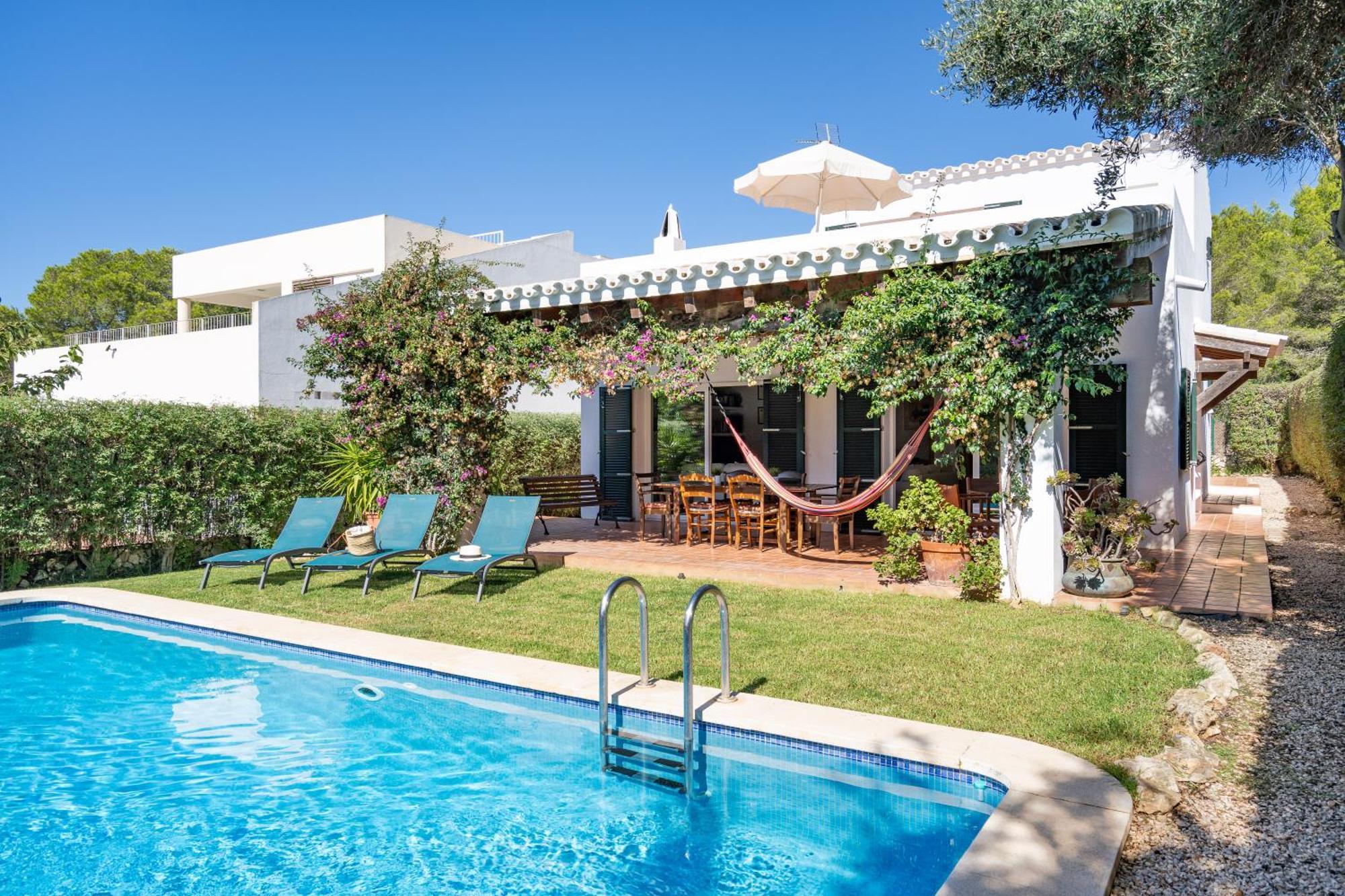 En Biniancolla Con Piscina Y Jardin Sant Lluís