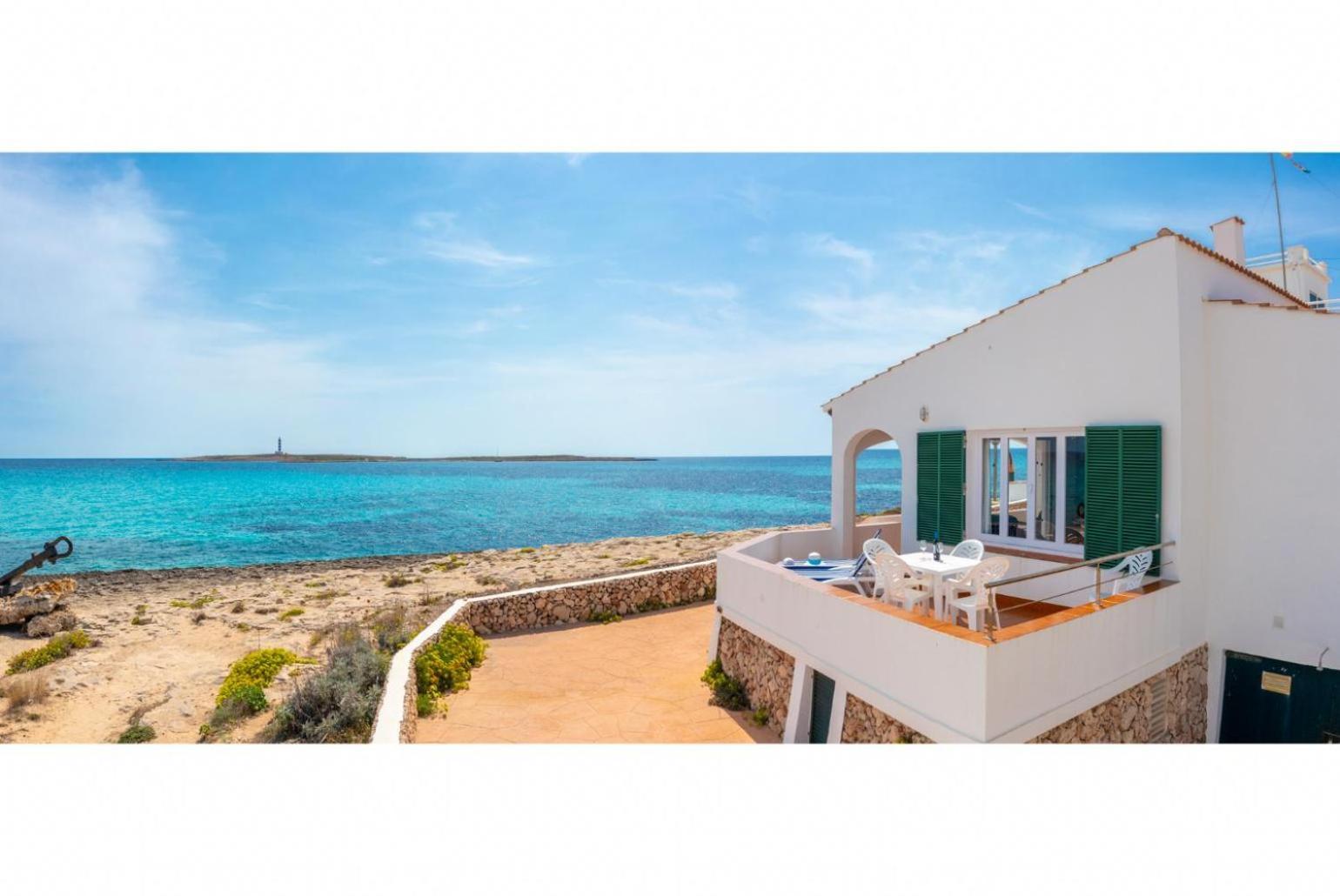 Villa Voramar Waterfront Sant Lluís