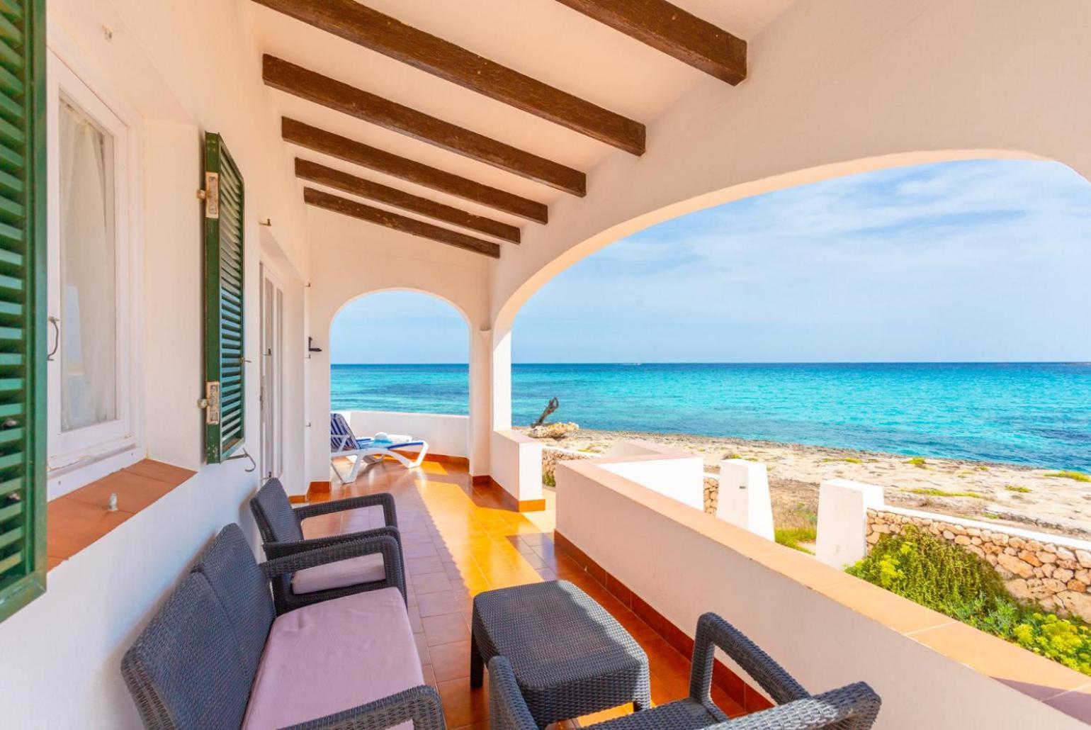 Villa Voramar Waterfront Sant Lluís