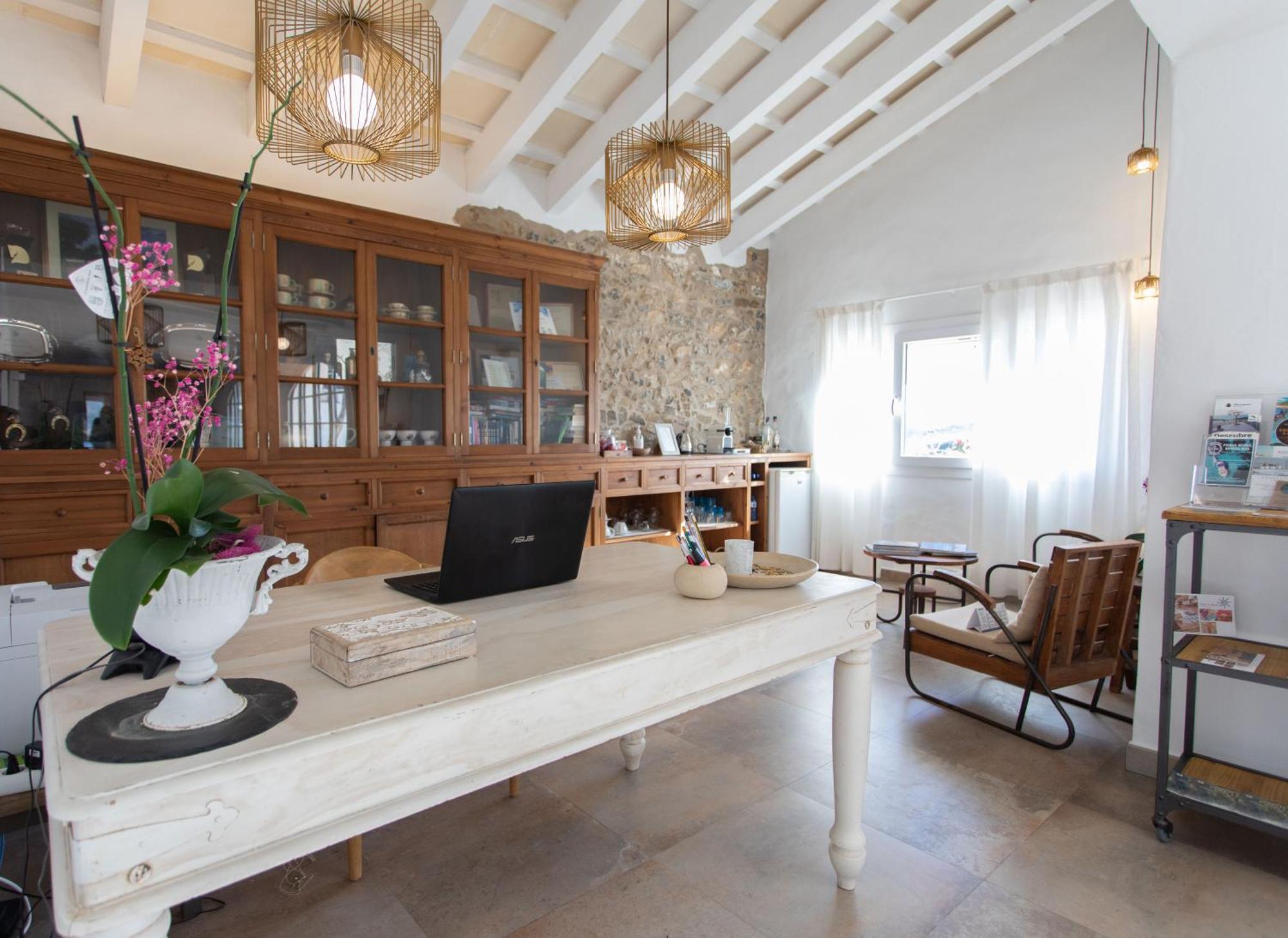 Son Vives Menorca - Adults Only Guest house Ferreries