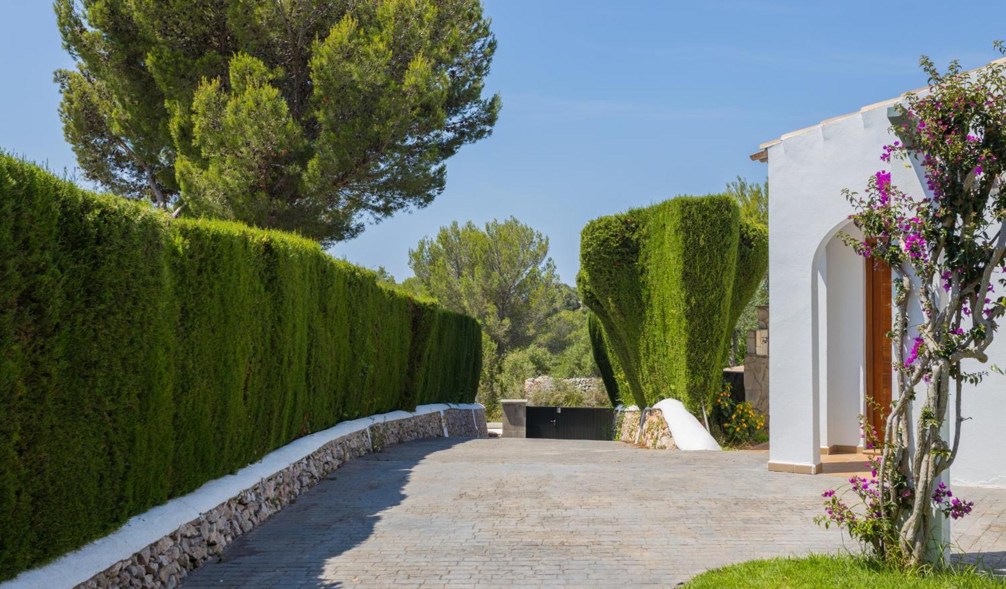 Finesse Villa Son Bou
