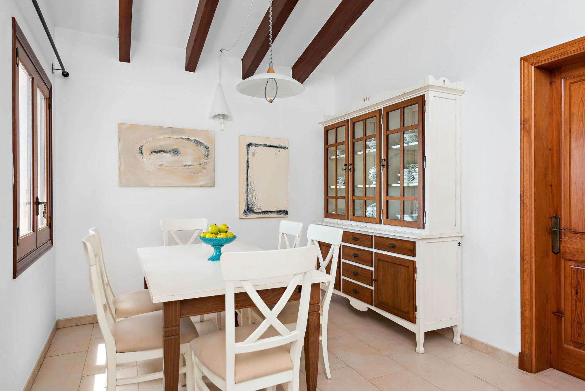 Arcola Villa *