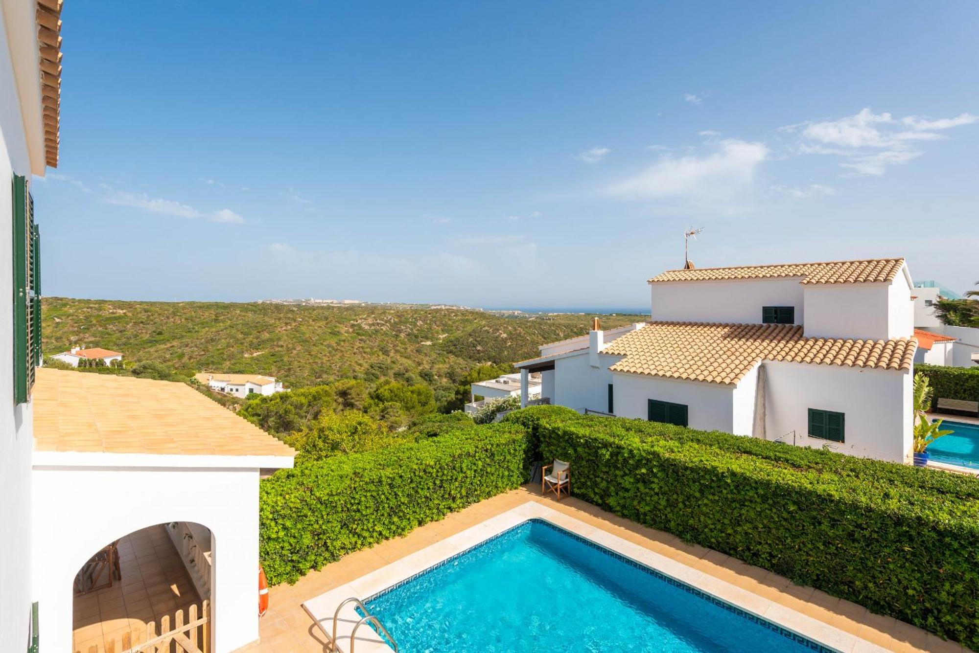 Cala Llonga Villa *