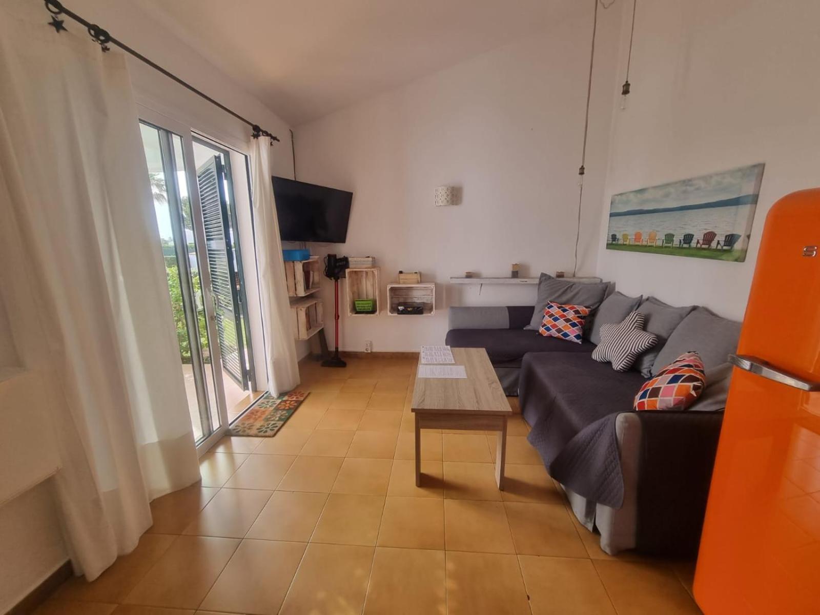 Fantastico Apartamento Con Jardin Privado Y Piscina Para 4 Personas En Cap D'artrutx En Ciutadella De Menorca *