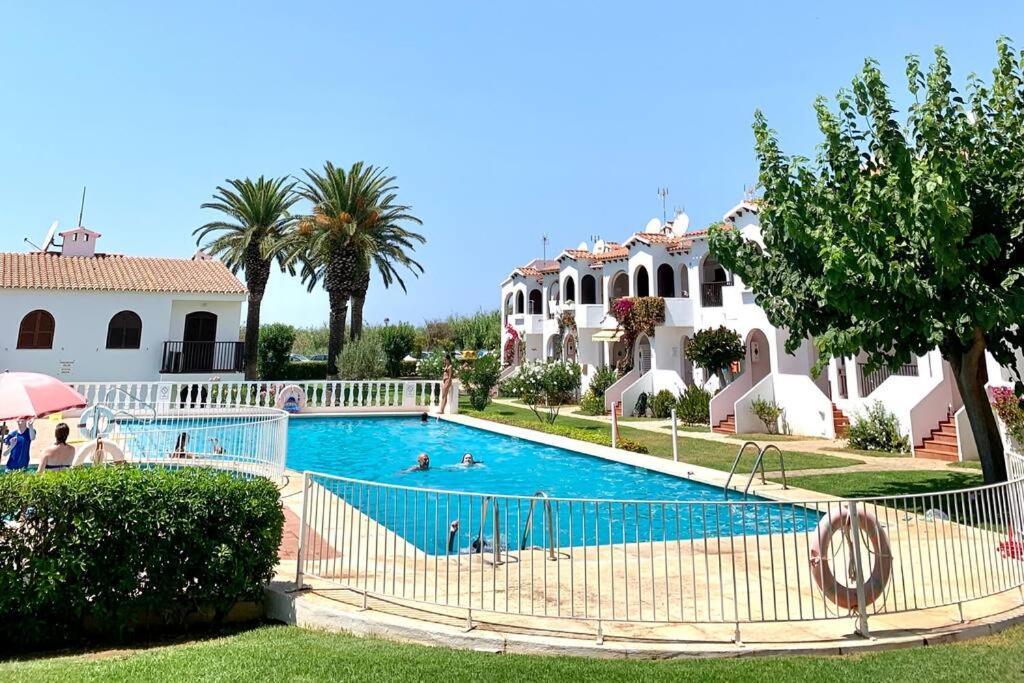 Primera Linea De Playa Son Bou Apartamento