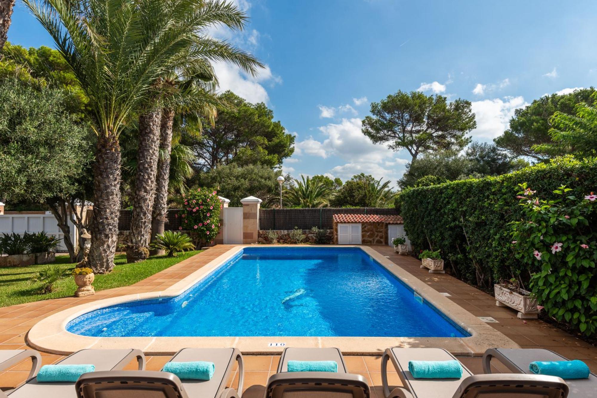 Juana Blanes Villa Cala'N Blanes (Menorca)
