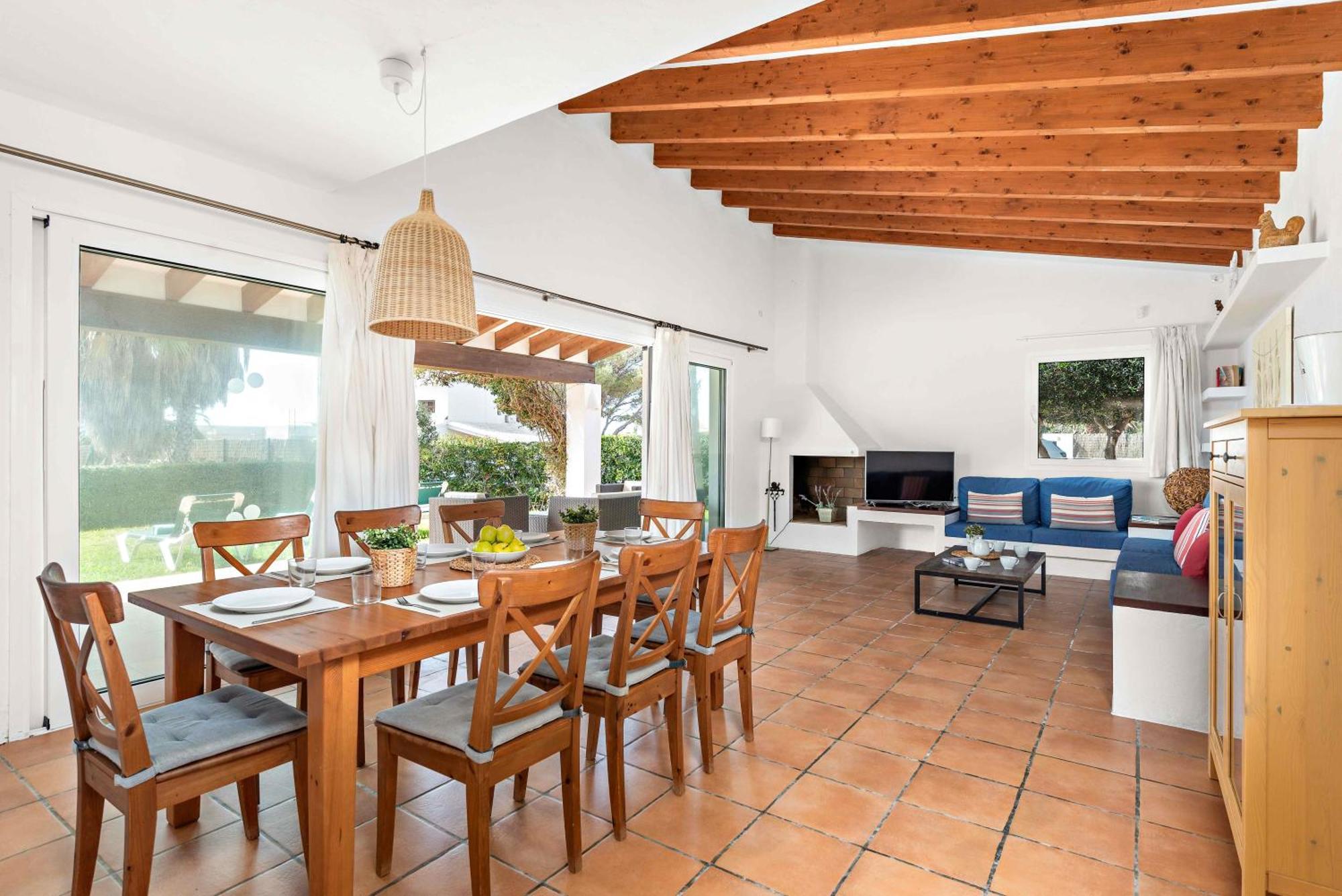 Binixop Villa *