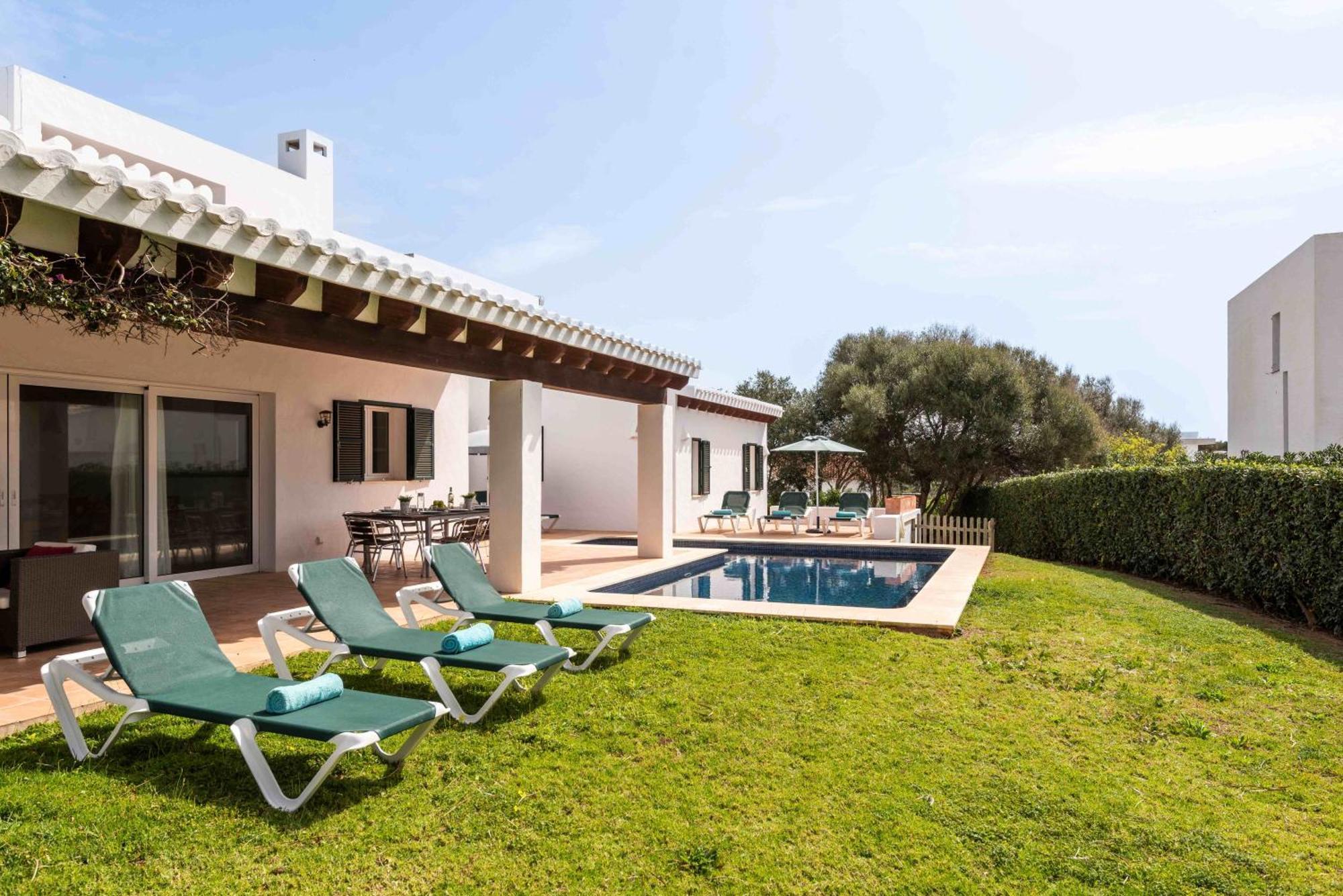 Villa Binixop *