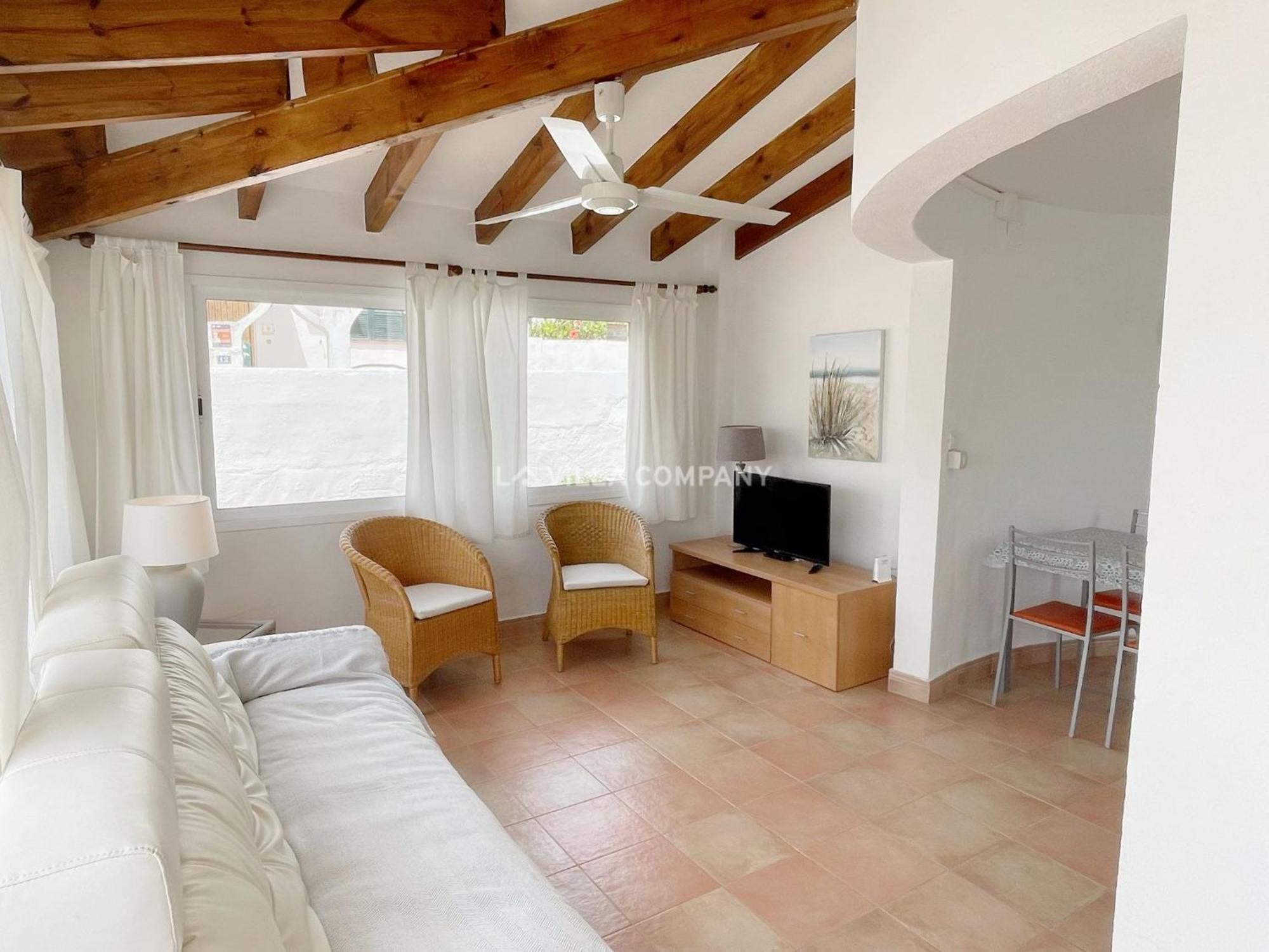 S'ullastre Villa *