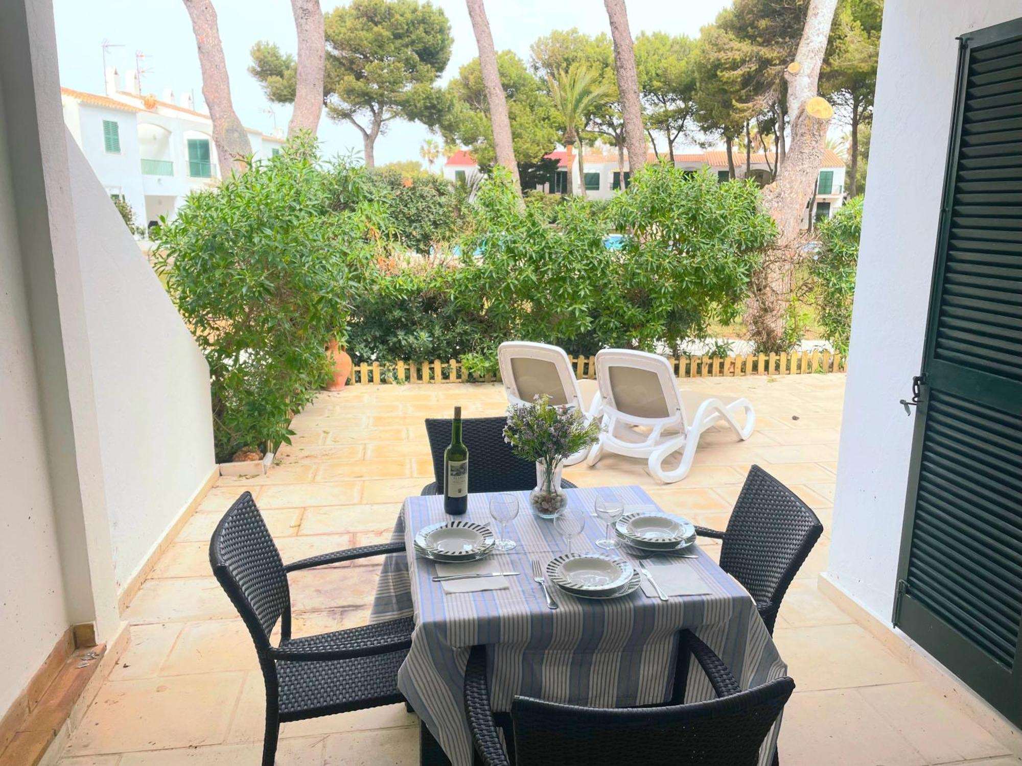 Playa Xoriguer Con Piscina Y Jardin Apartamento