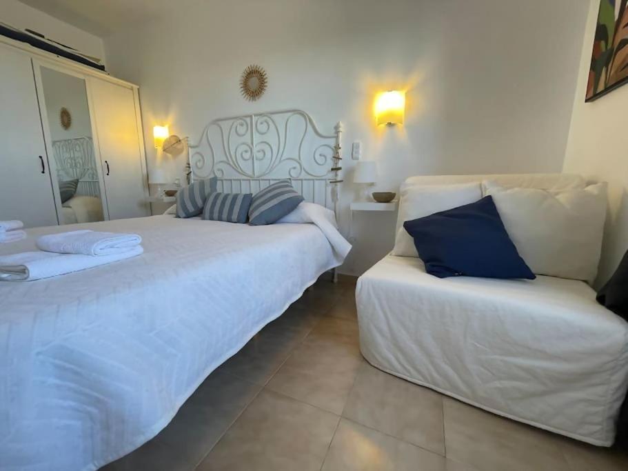 Algaiarens Apto Con Piscina Y Junto A La Playa Cala'N Blanes (Menorca)