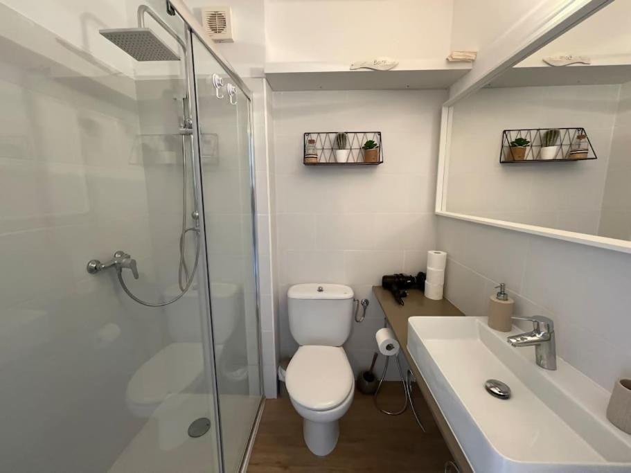 Algaiarens Apto Con Piscina Y Junto A La Playa Apartamento Cala'N Blanes (Menorca)