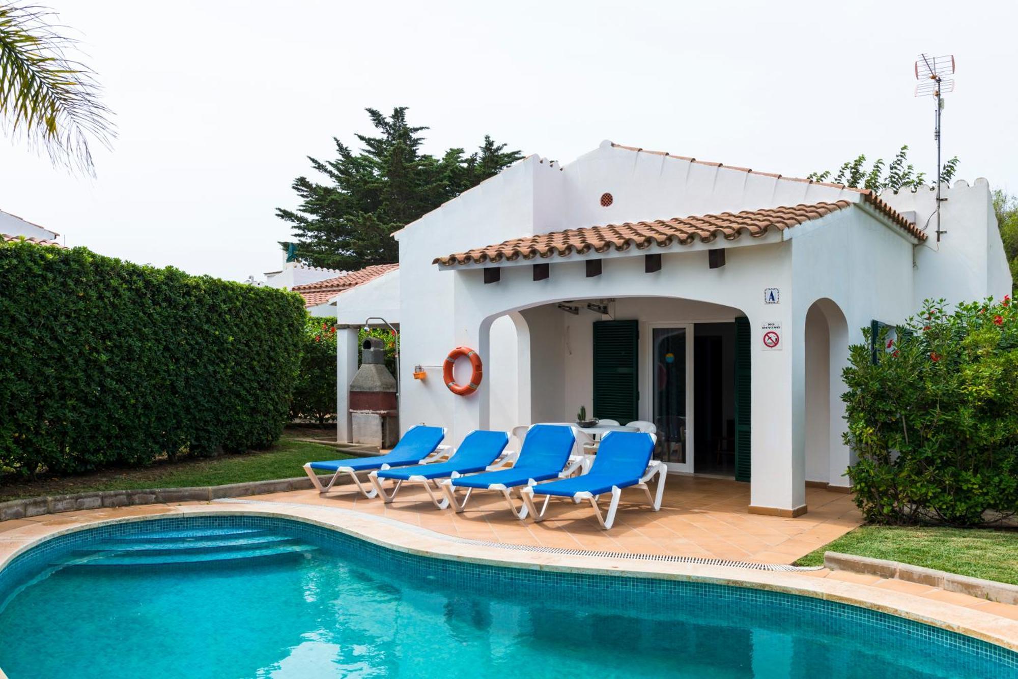 Apartchalet Elvira. A Son Carrio (Menorca)