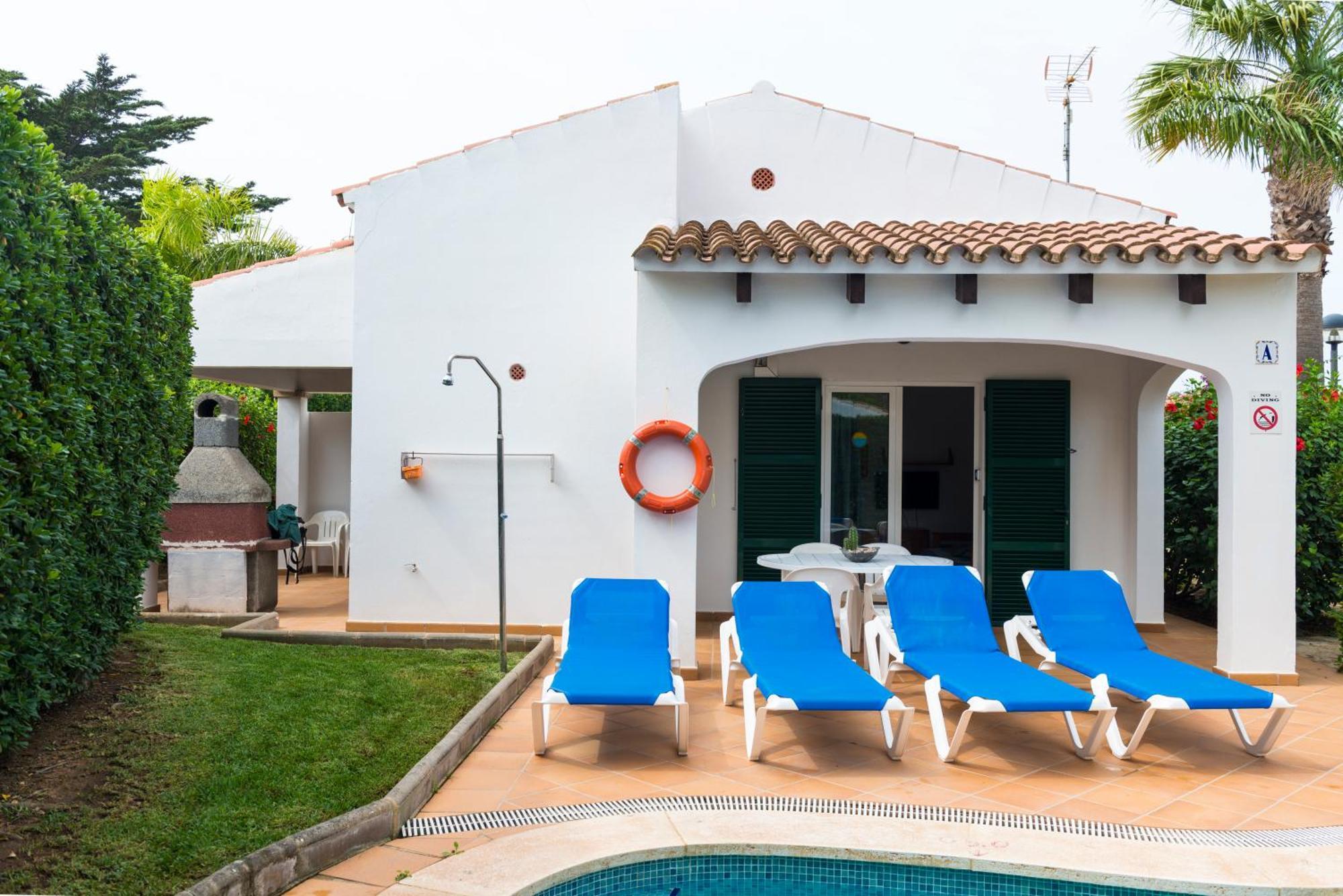 Apartchalet Elvira. A * Son Carrio (Menorca)