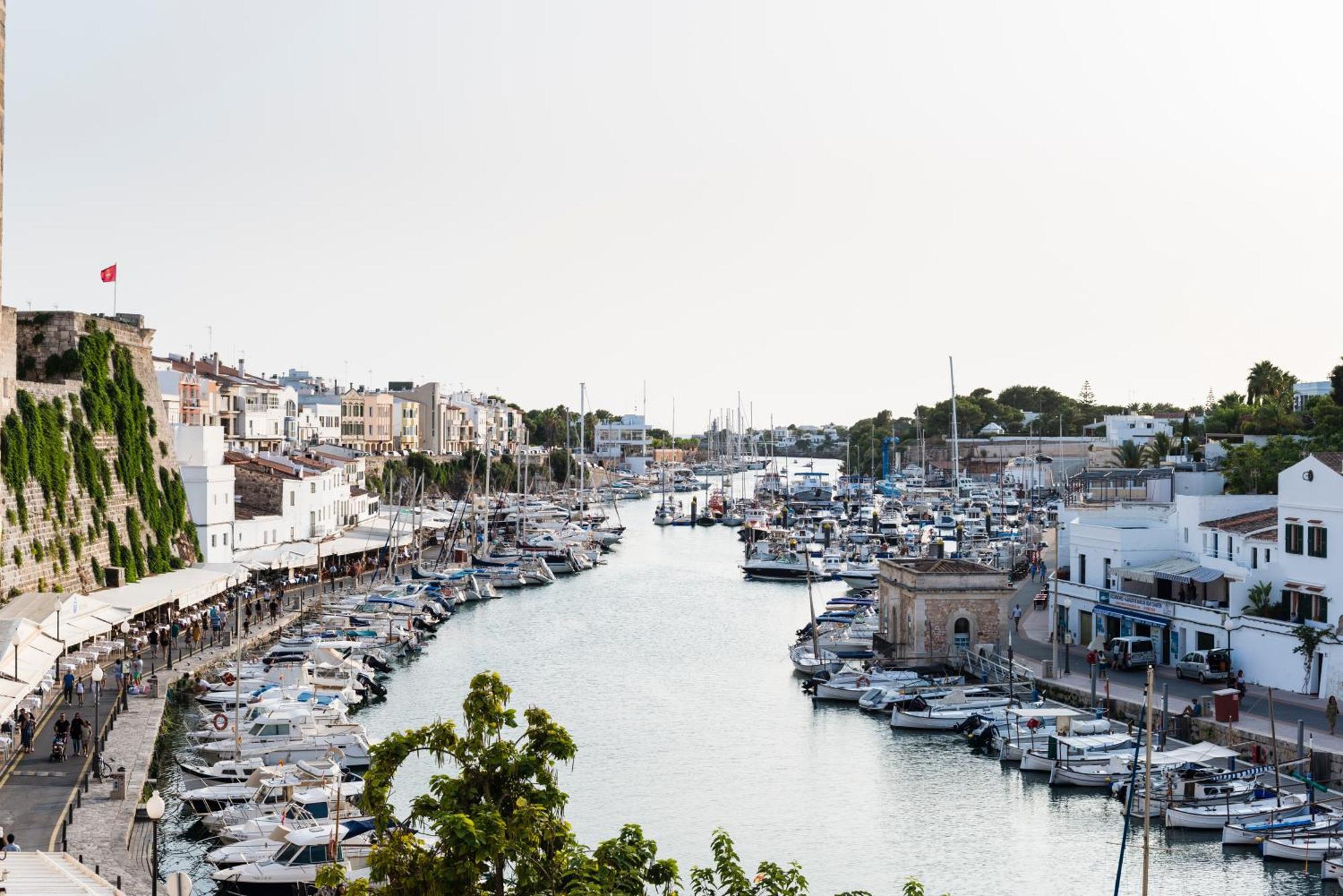 Apartchalet Elvira. A Son Carrio (Menorca)