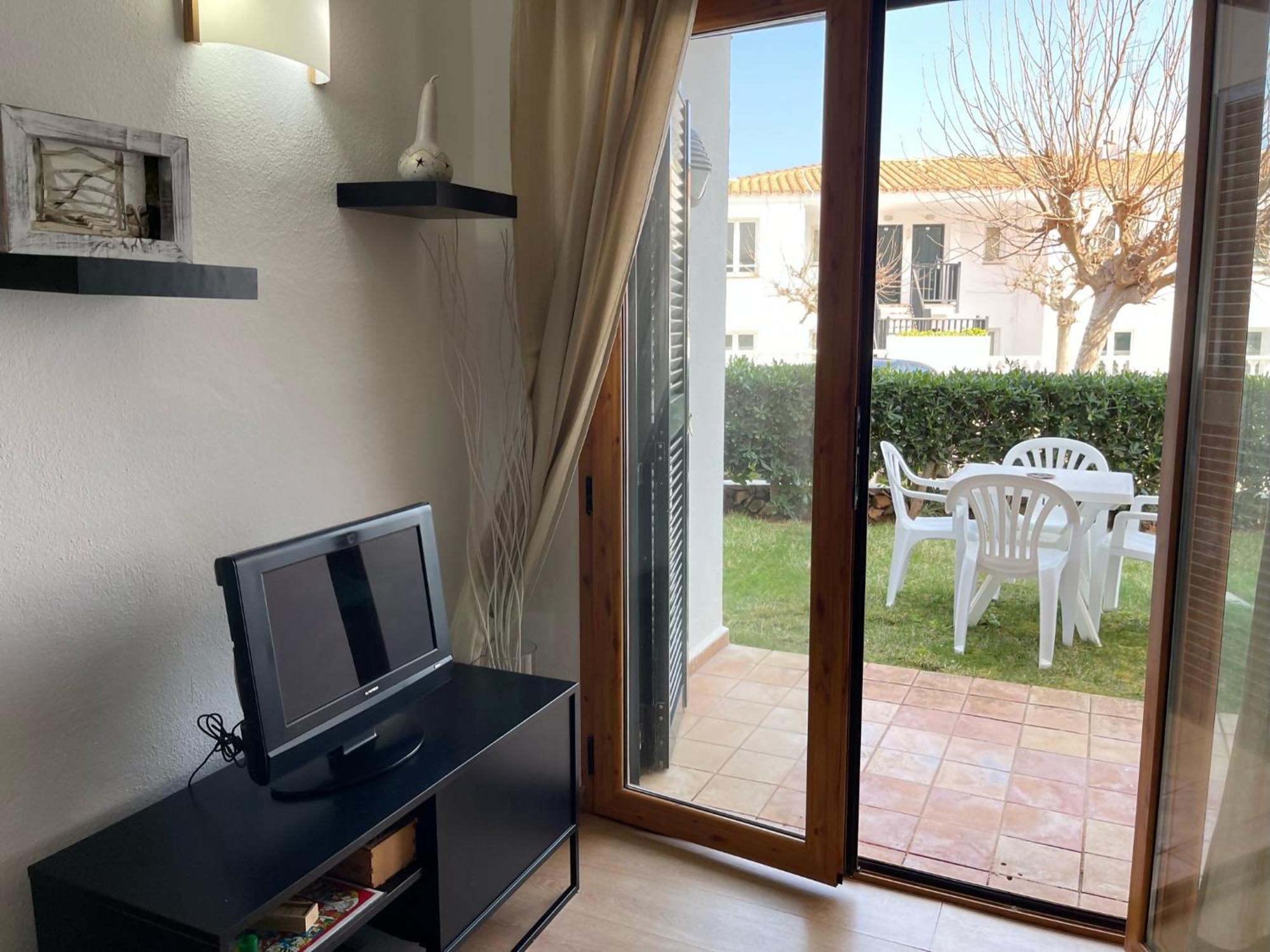 Mestral Apto En Planta Baja Con Piscina * Arenal d'en Castell