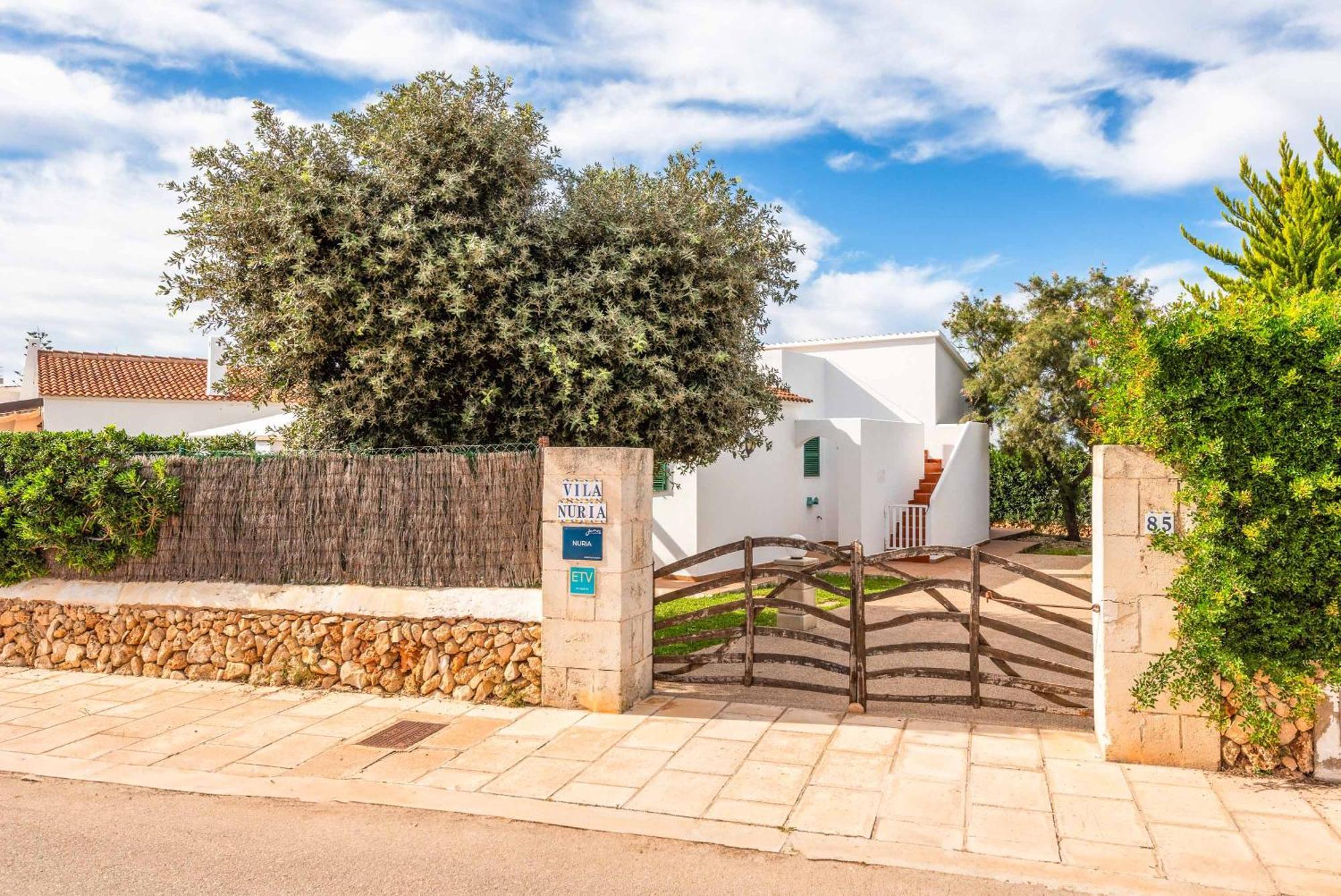 Nuria Bosch Cala'N Bosch (Menorca)