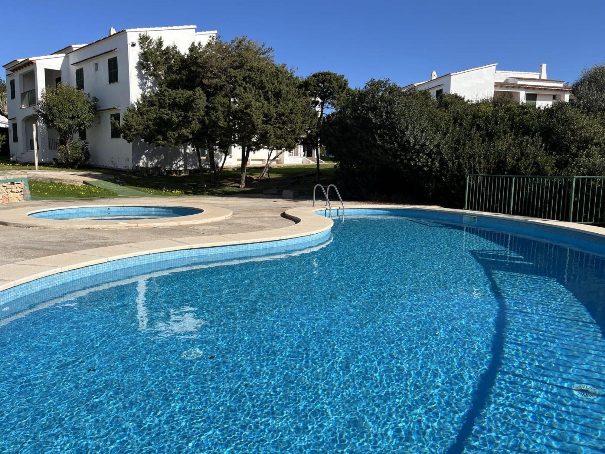 Apartamento Biniforcat 33 *