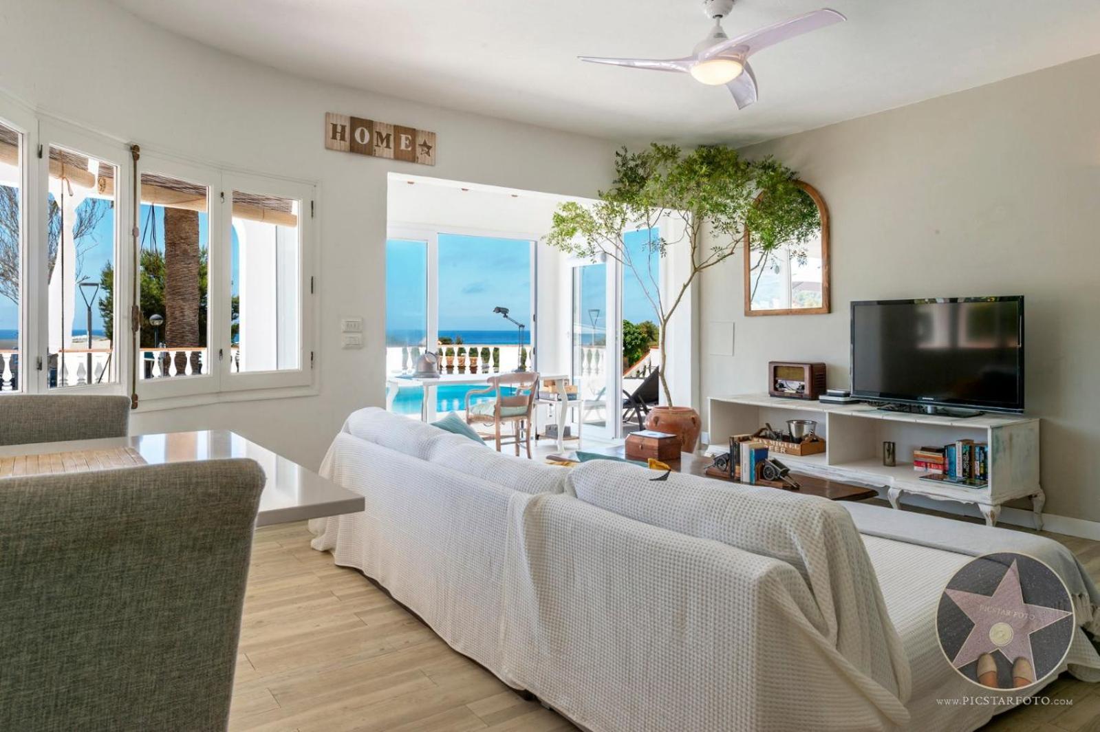 German 114 Sea Views * Son Bou