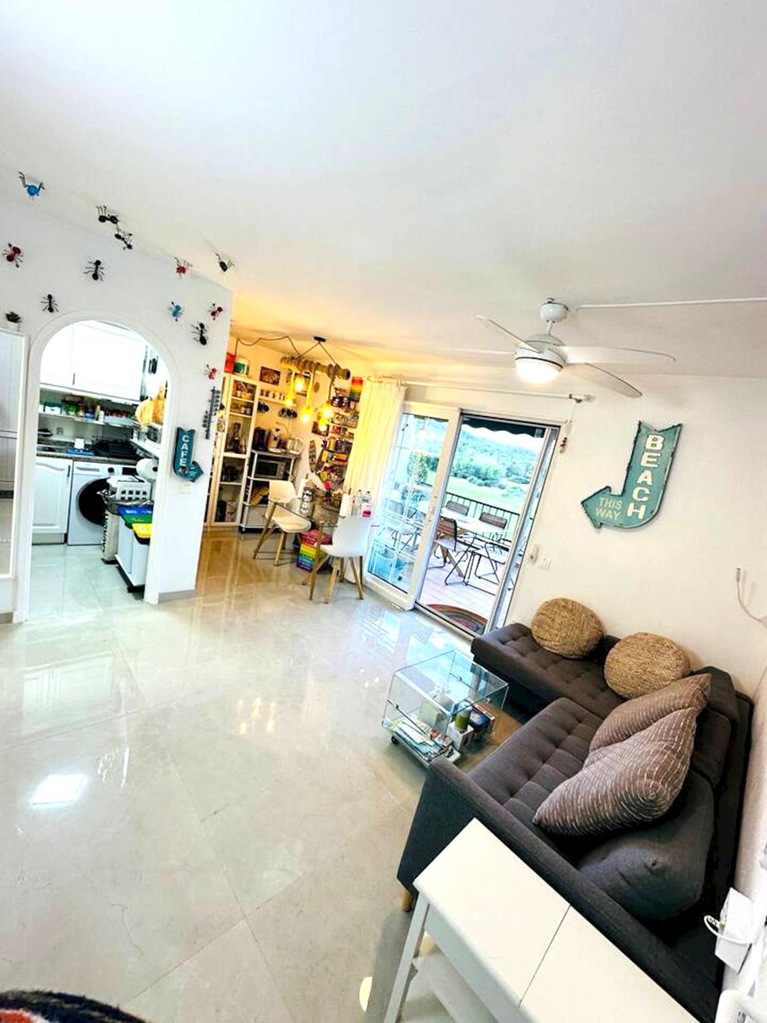 Spacious Near With Shared Pool *