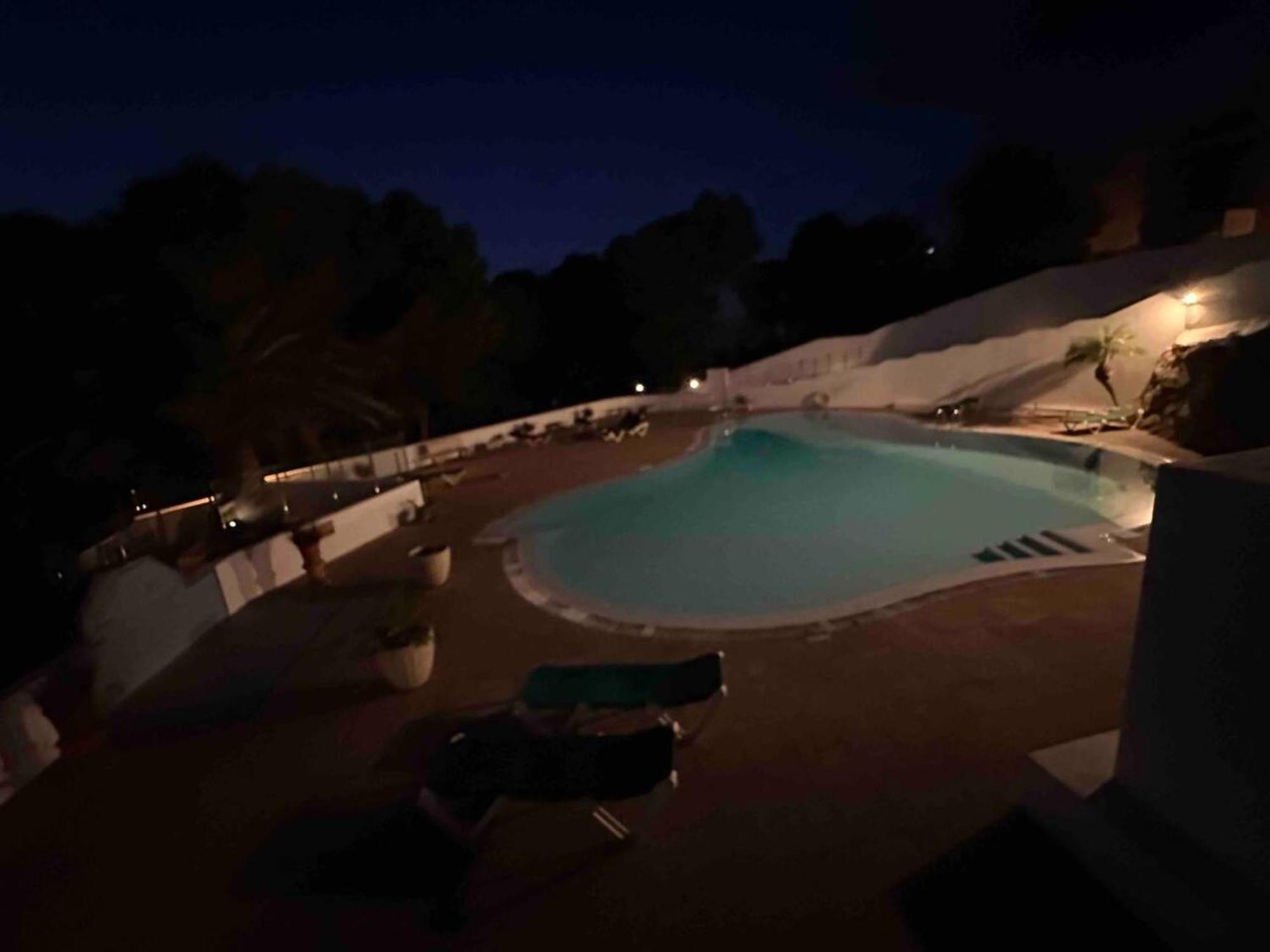 Apartamento Spacious Near With Shared Pool Son Parc