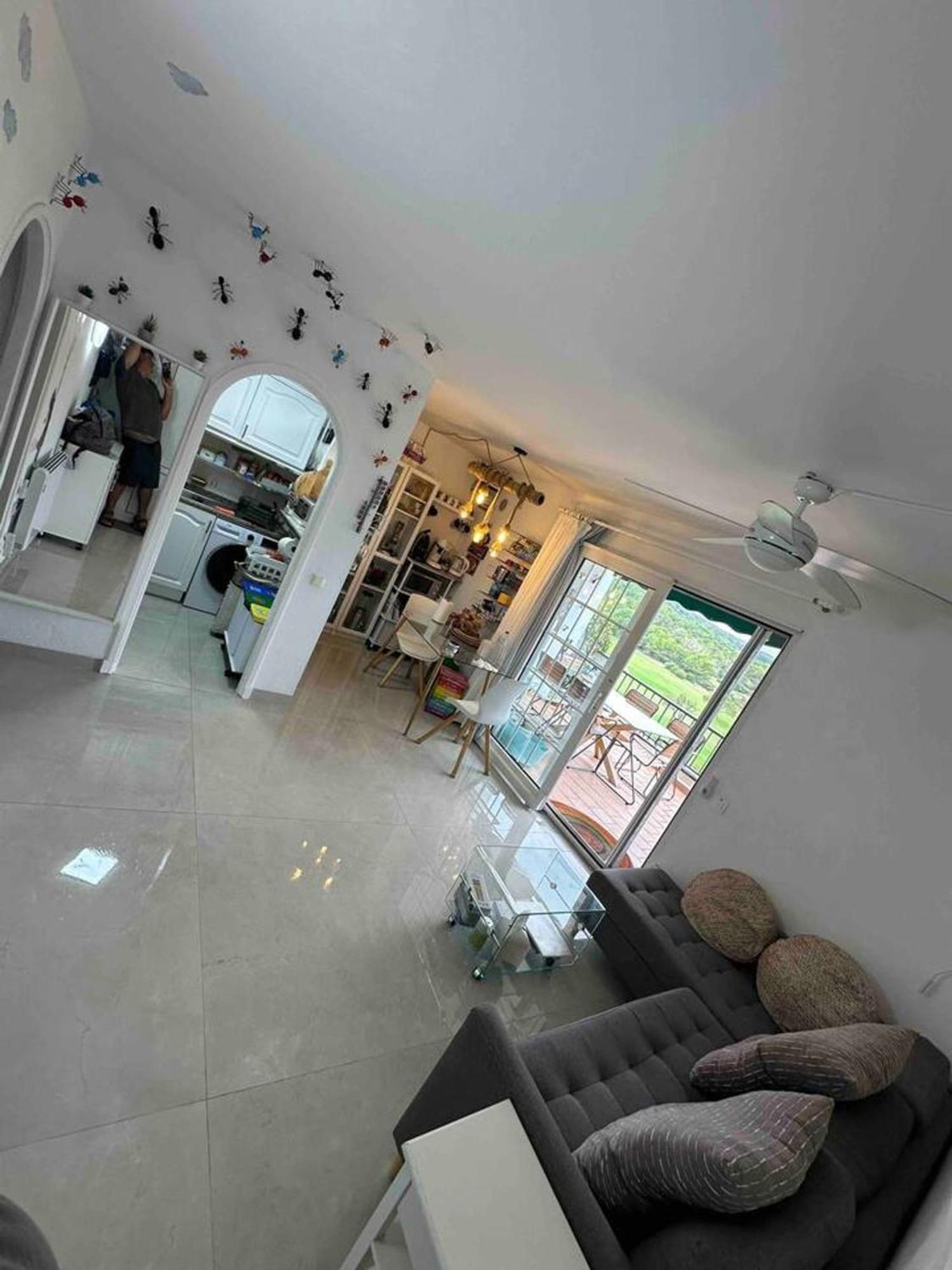 Spacious Near With Shared Pool * Son Parc