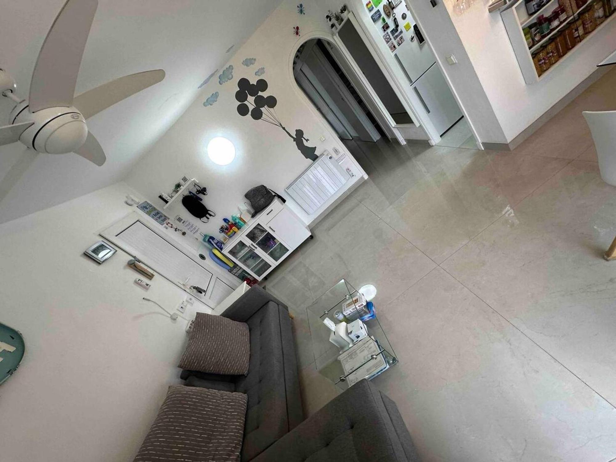 Spacious Near With Shared Pool Son Parc