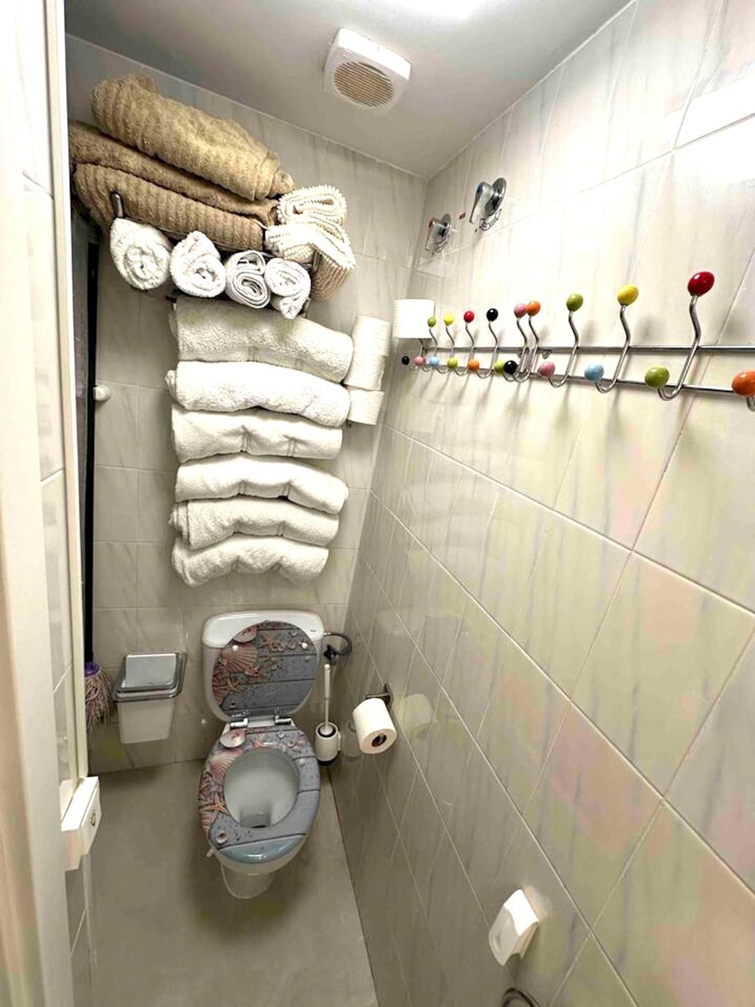 Apartamento Spacious Near With Shared Pool