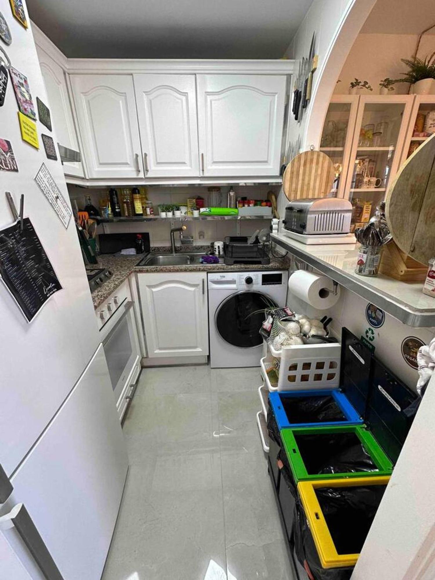 Spacious Near With Shared Pool Son Parc