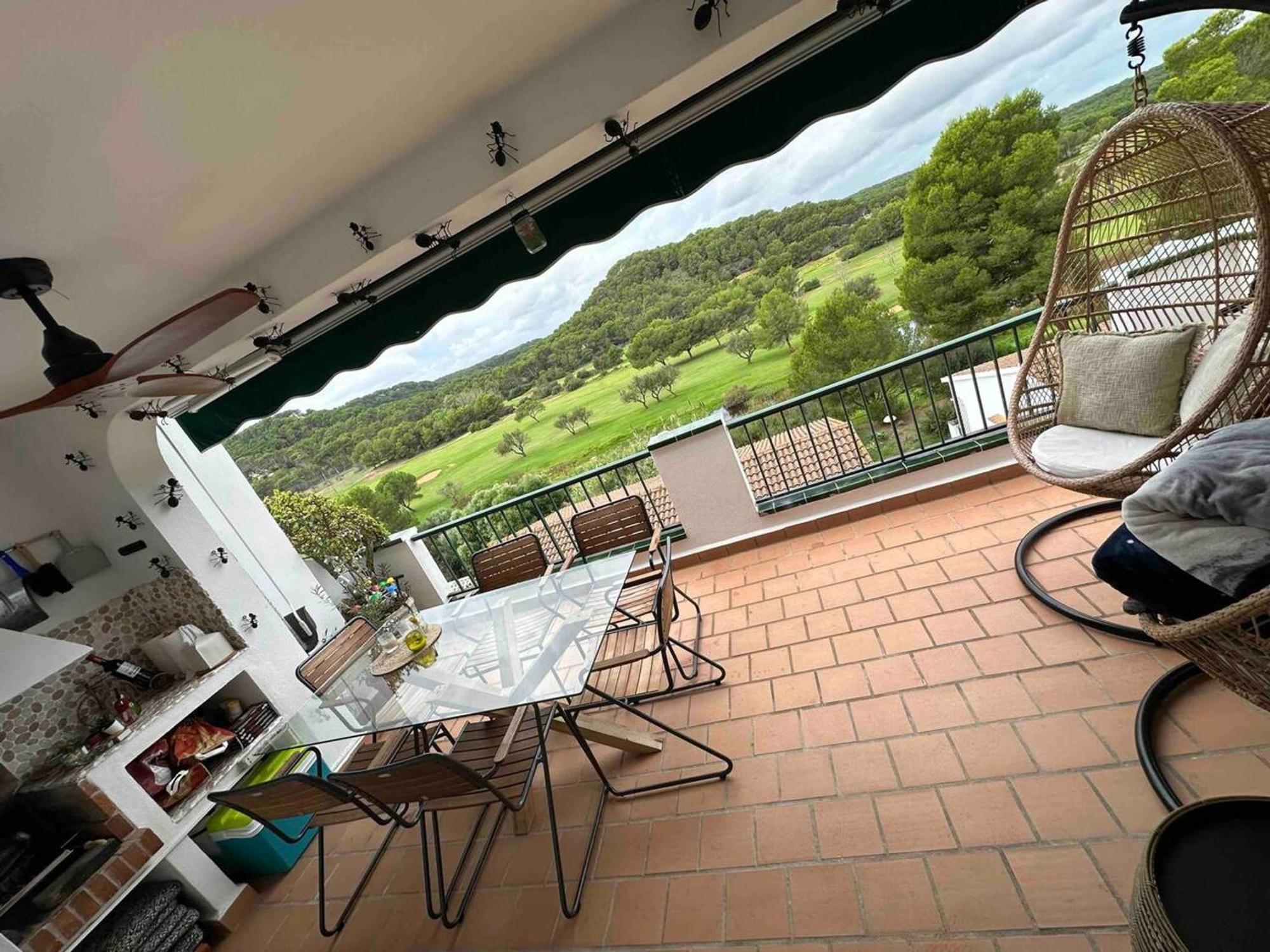 Spacious Near With Shared Pool * Son Parc