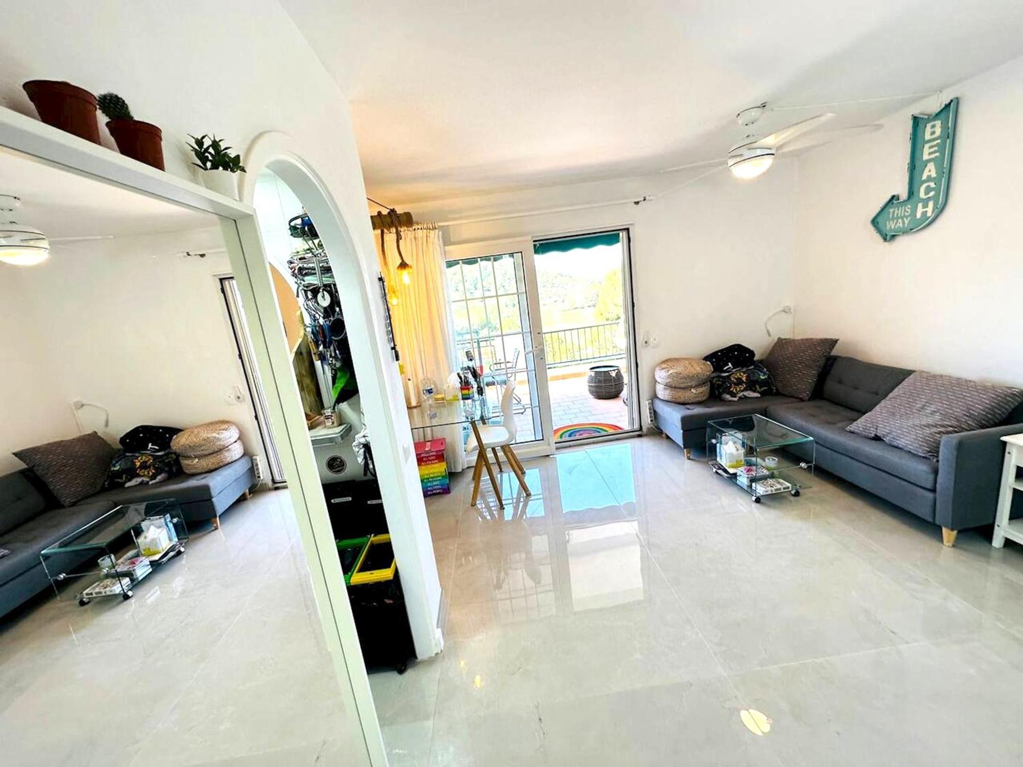 Spacious Near With Shared Pool