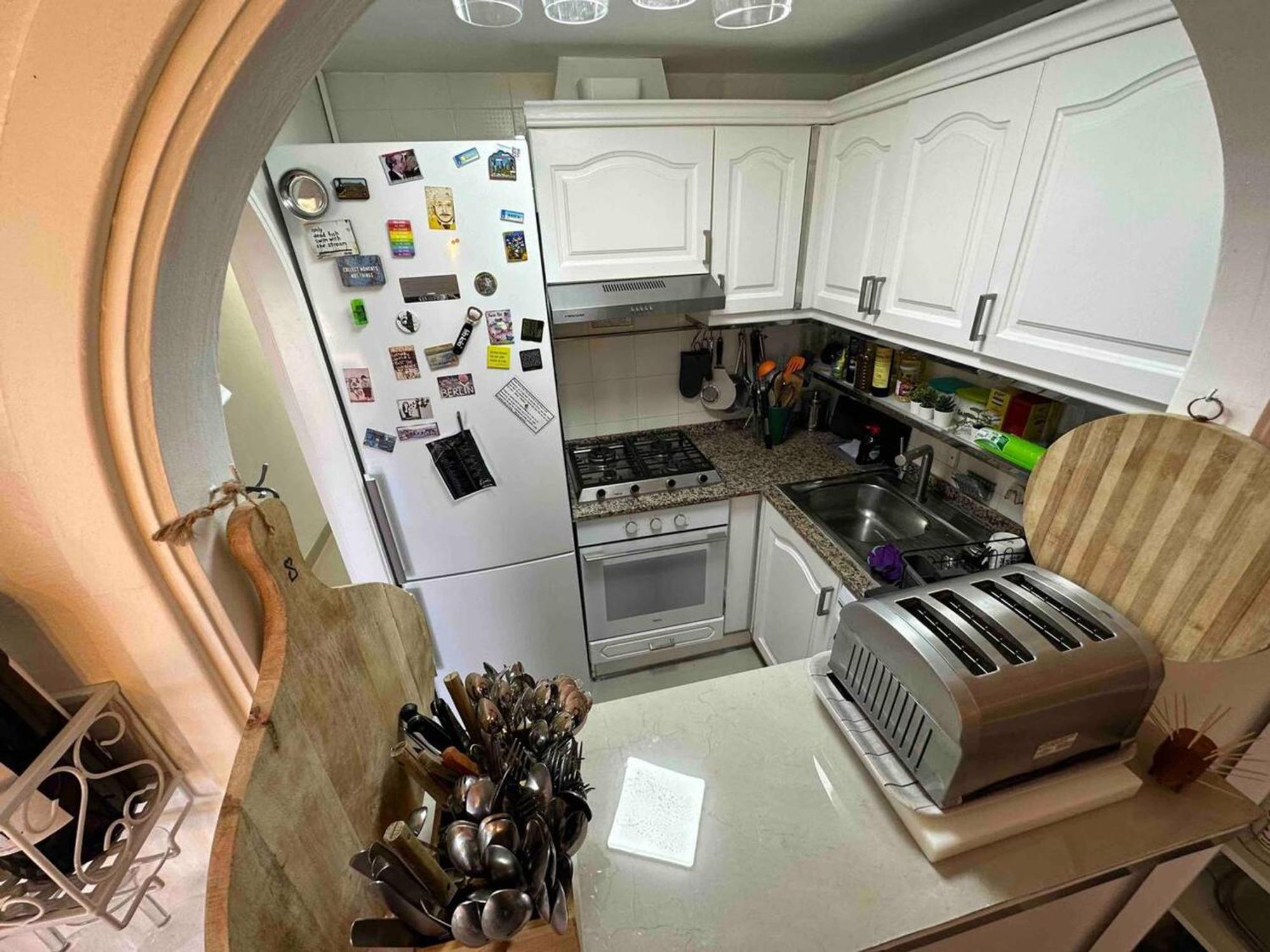 Spacious Near With Shared Pool
