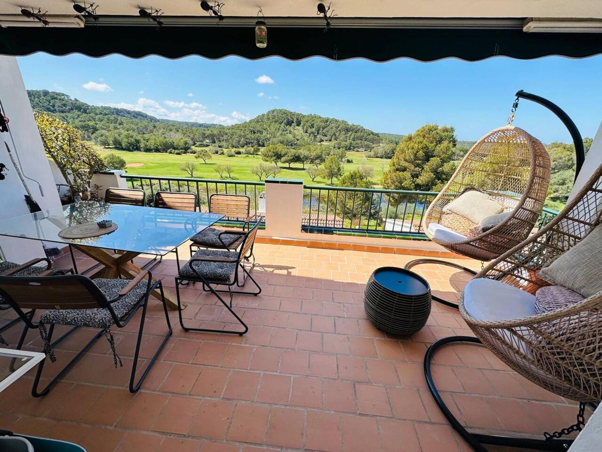 Spacious Near With Shared Pool Apartamento *