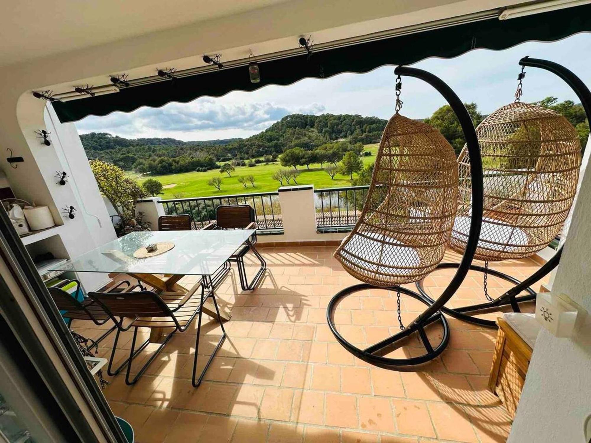 Spacious Near With Shared Pool Apartamento *