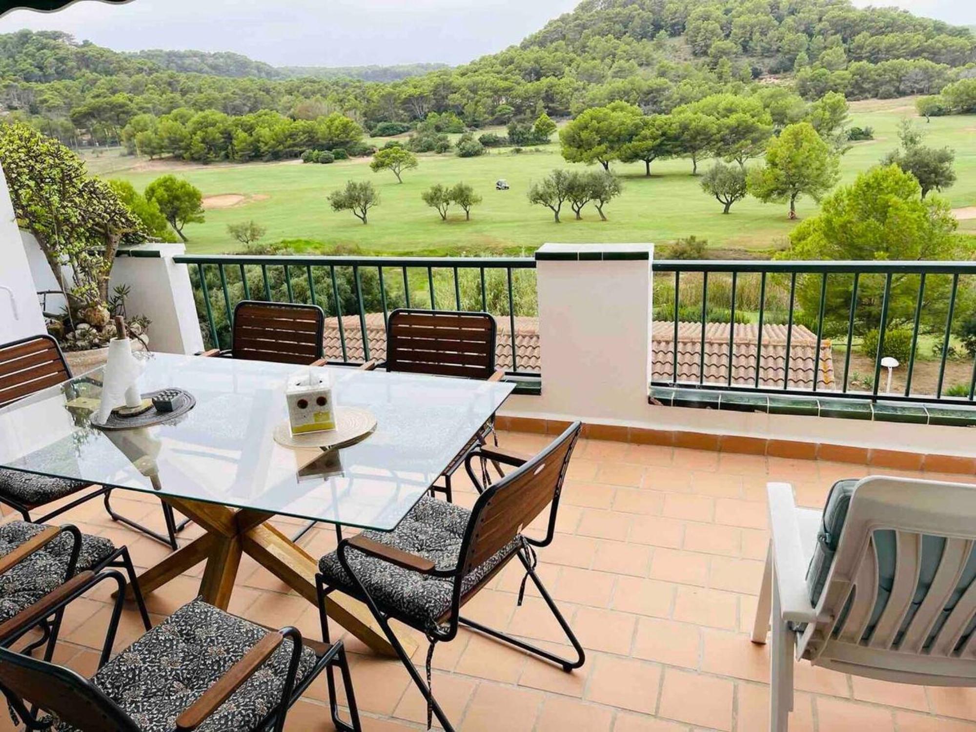 Apartamento Spacious Near With Shared Pool Son Parc
