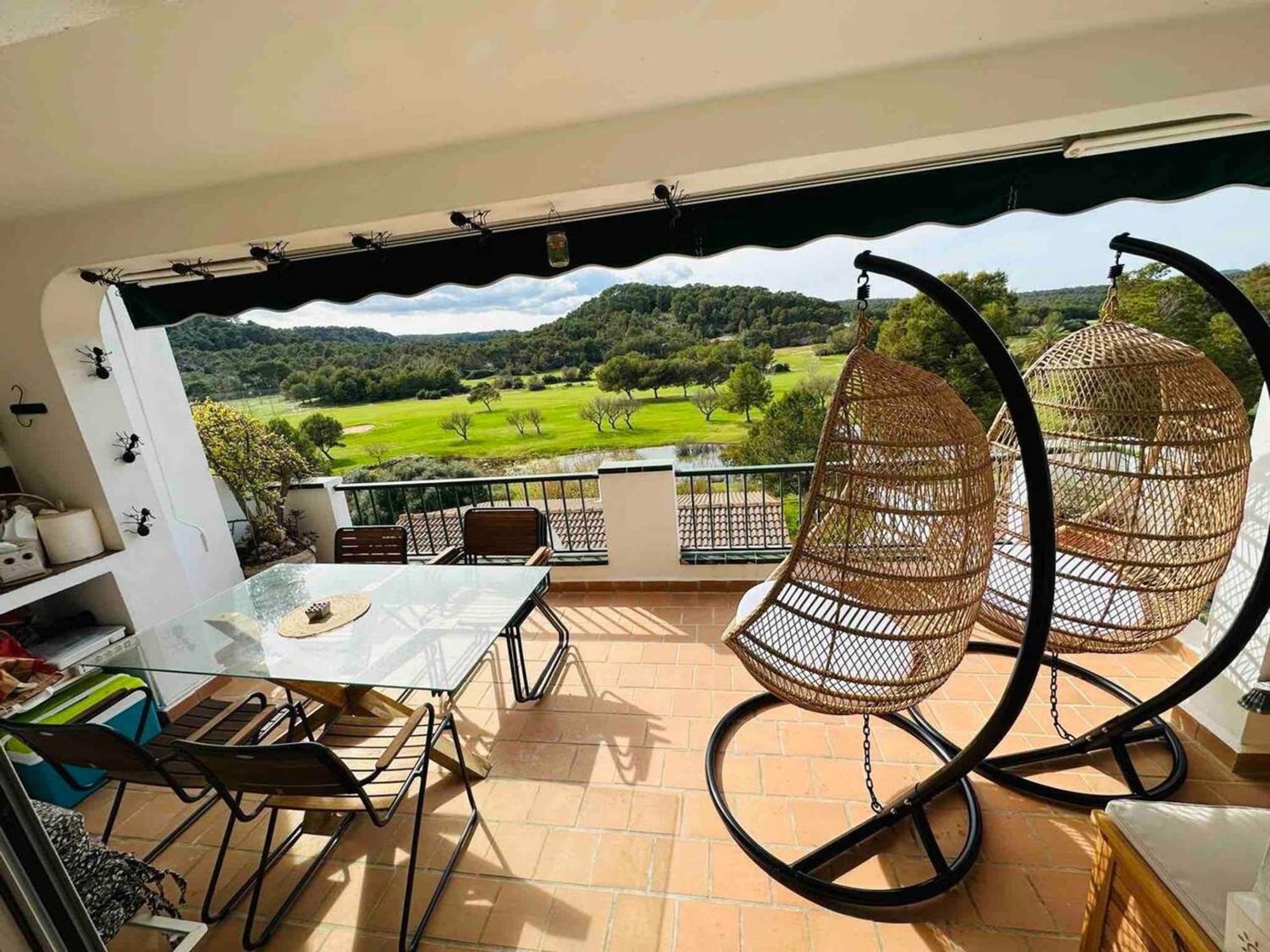 Spacious Near With Shared Pool